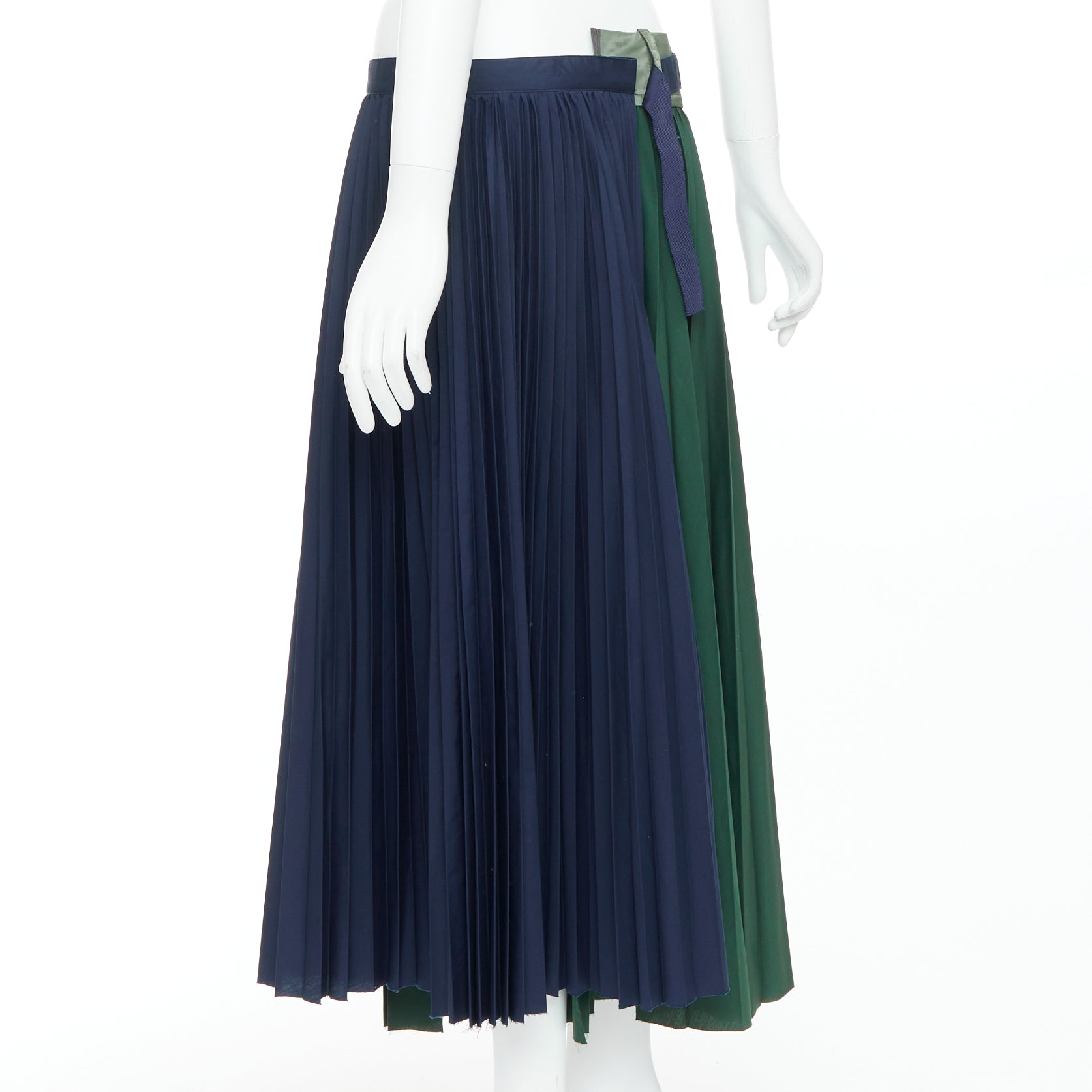 Sacai Deconstructed Pleated Skirt - Detail 1