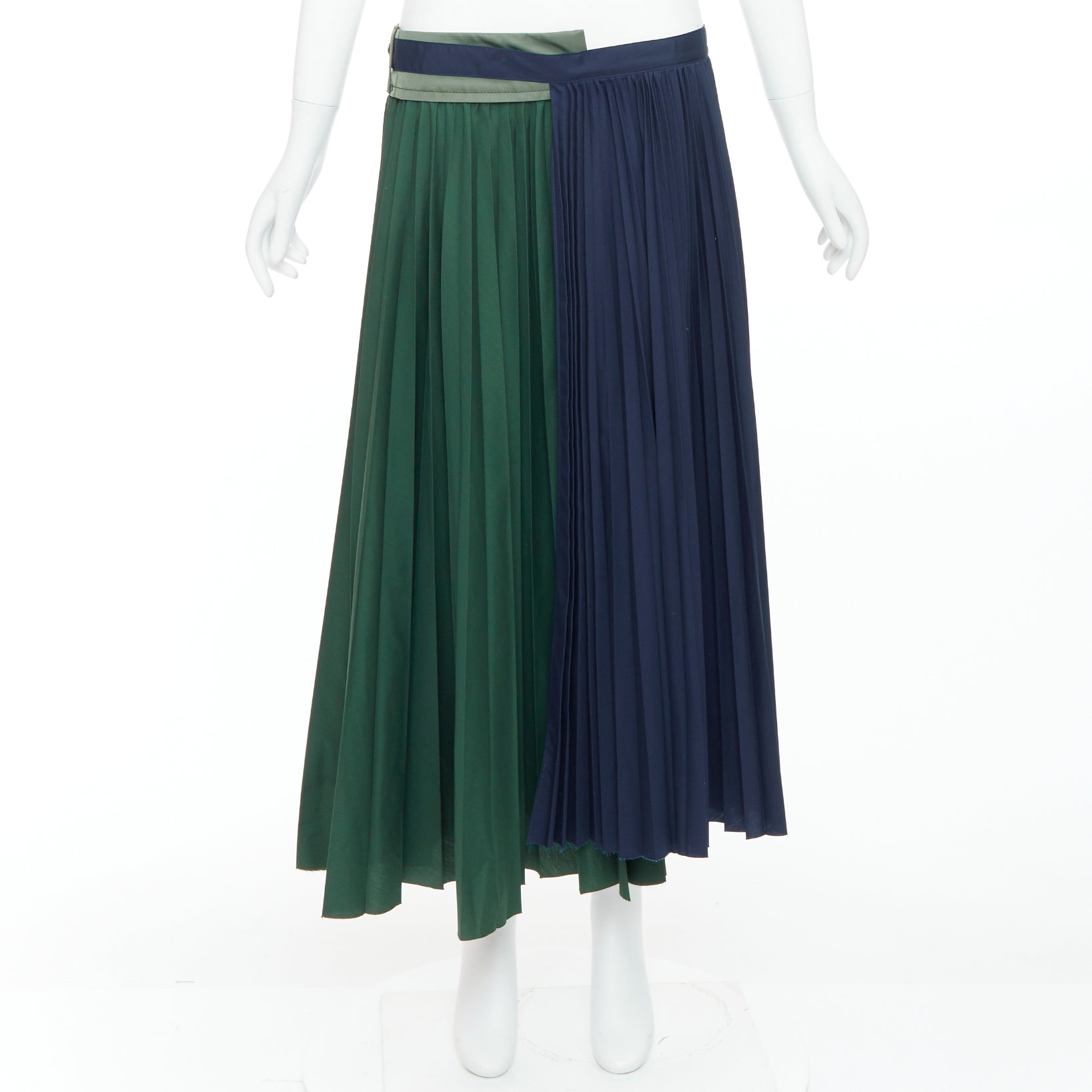 Sacai Deconstructed Pleated Skirt - Image 11
