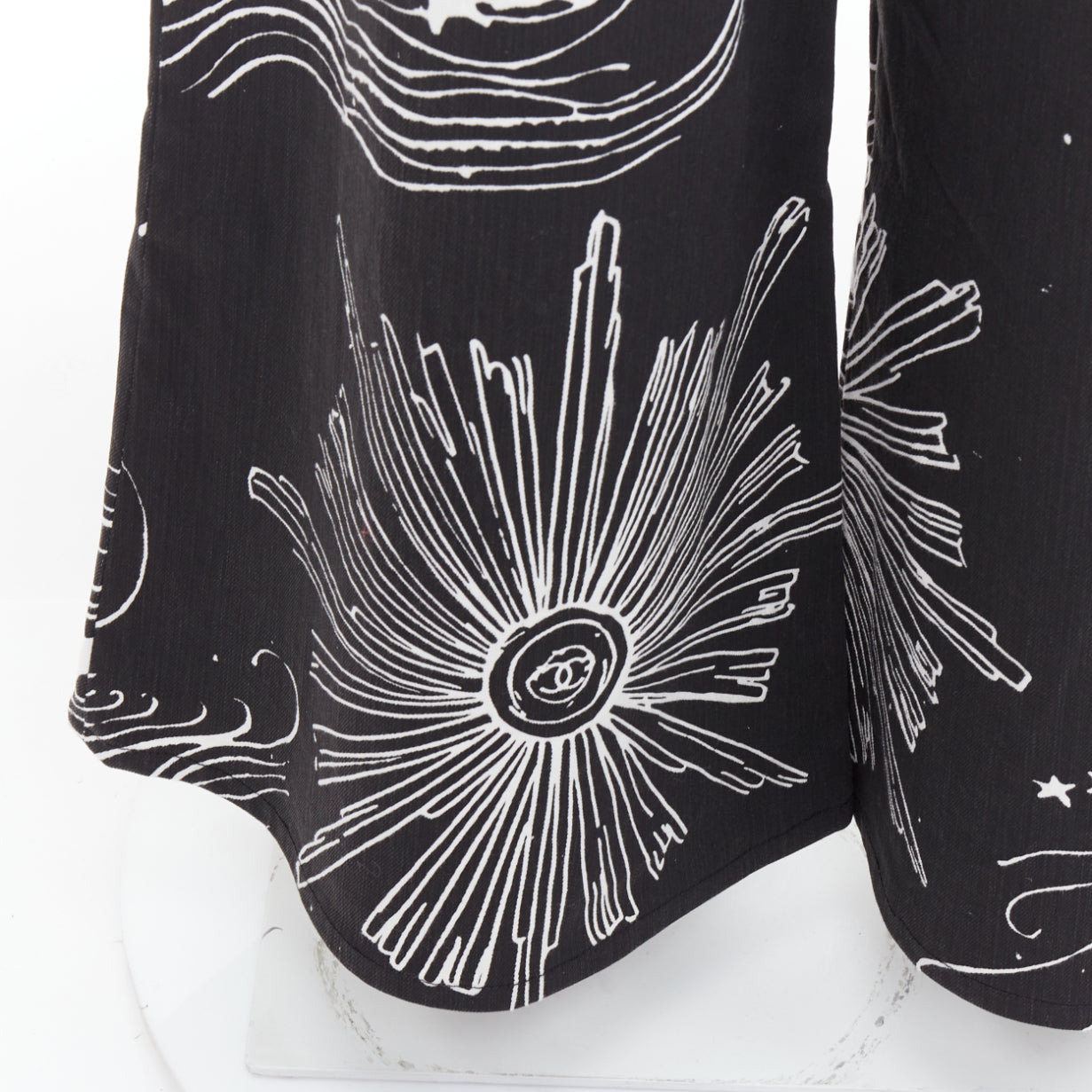 Chanel Horoscope Wide Jeans - Detail 1