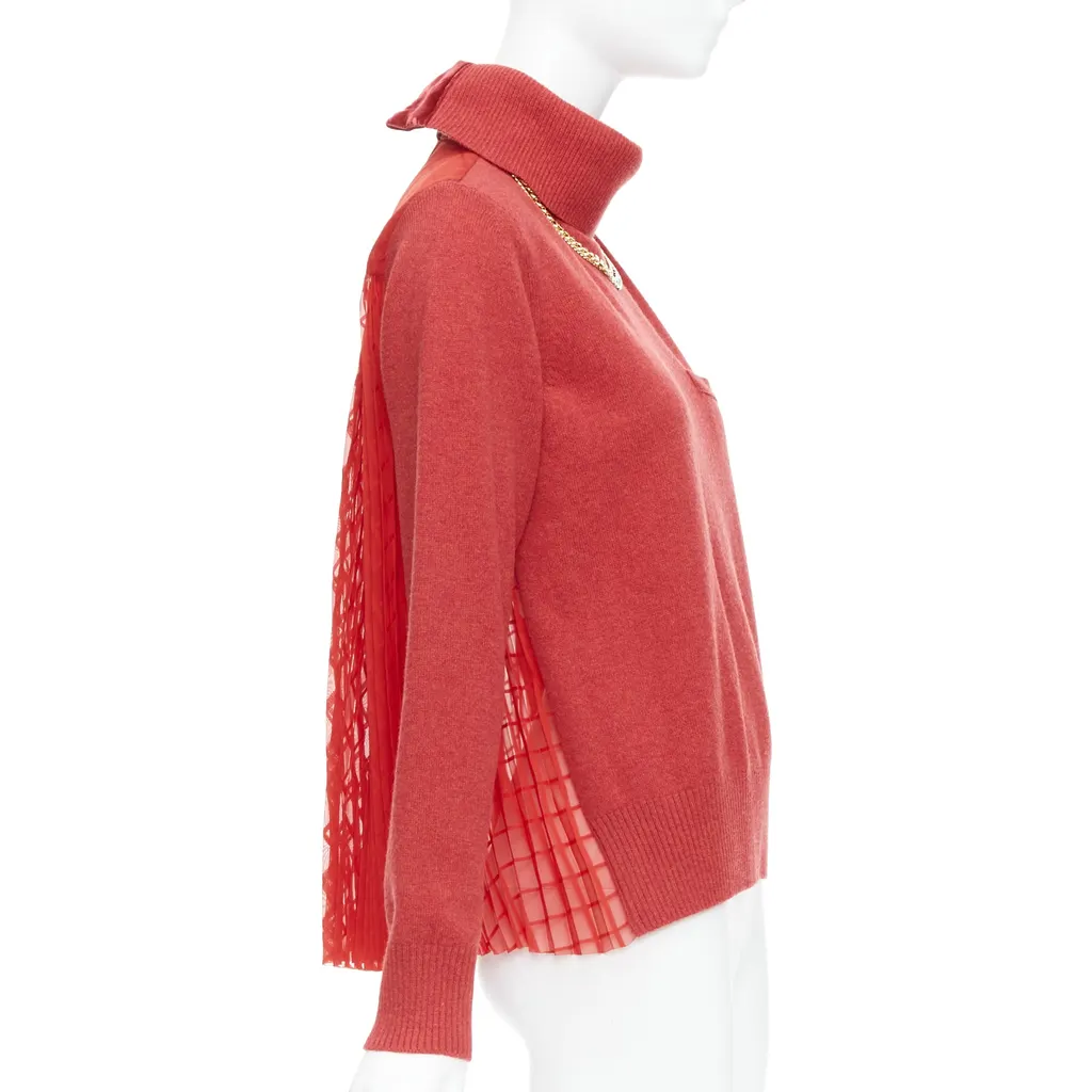 Sacai Chain Necklace Top Red Wool Never worn, with tag - Model View