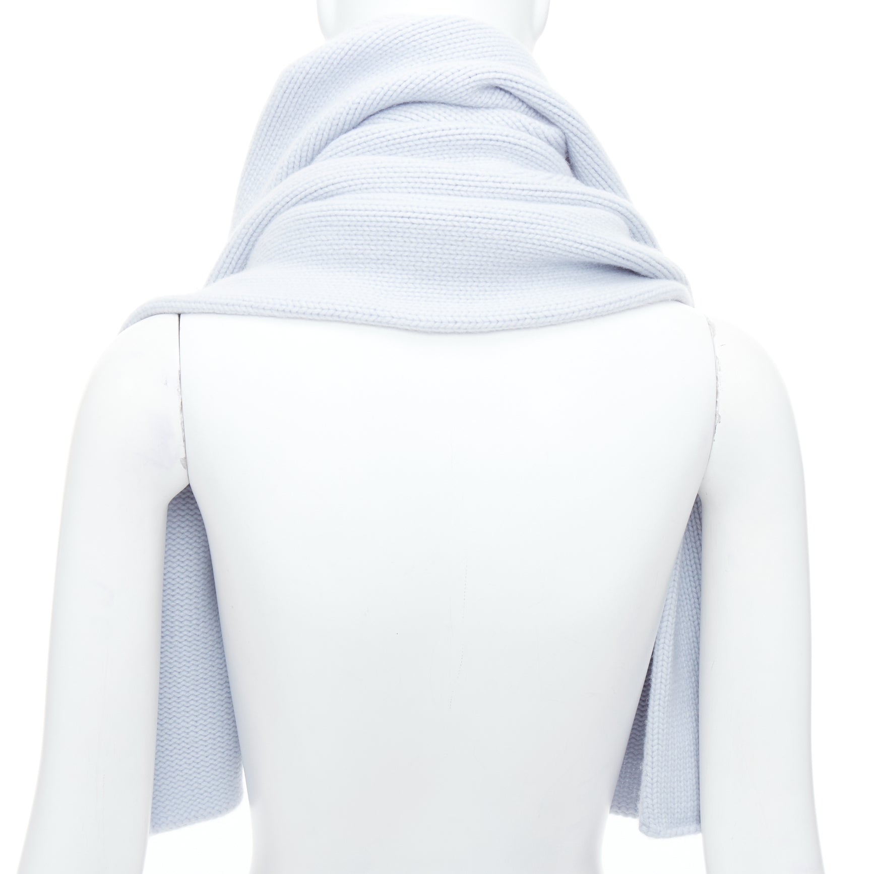 Hermès Bleu Glacier blanket scarf - Side view