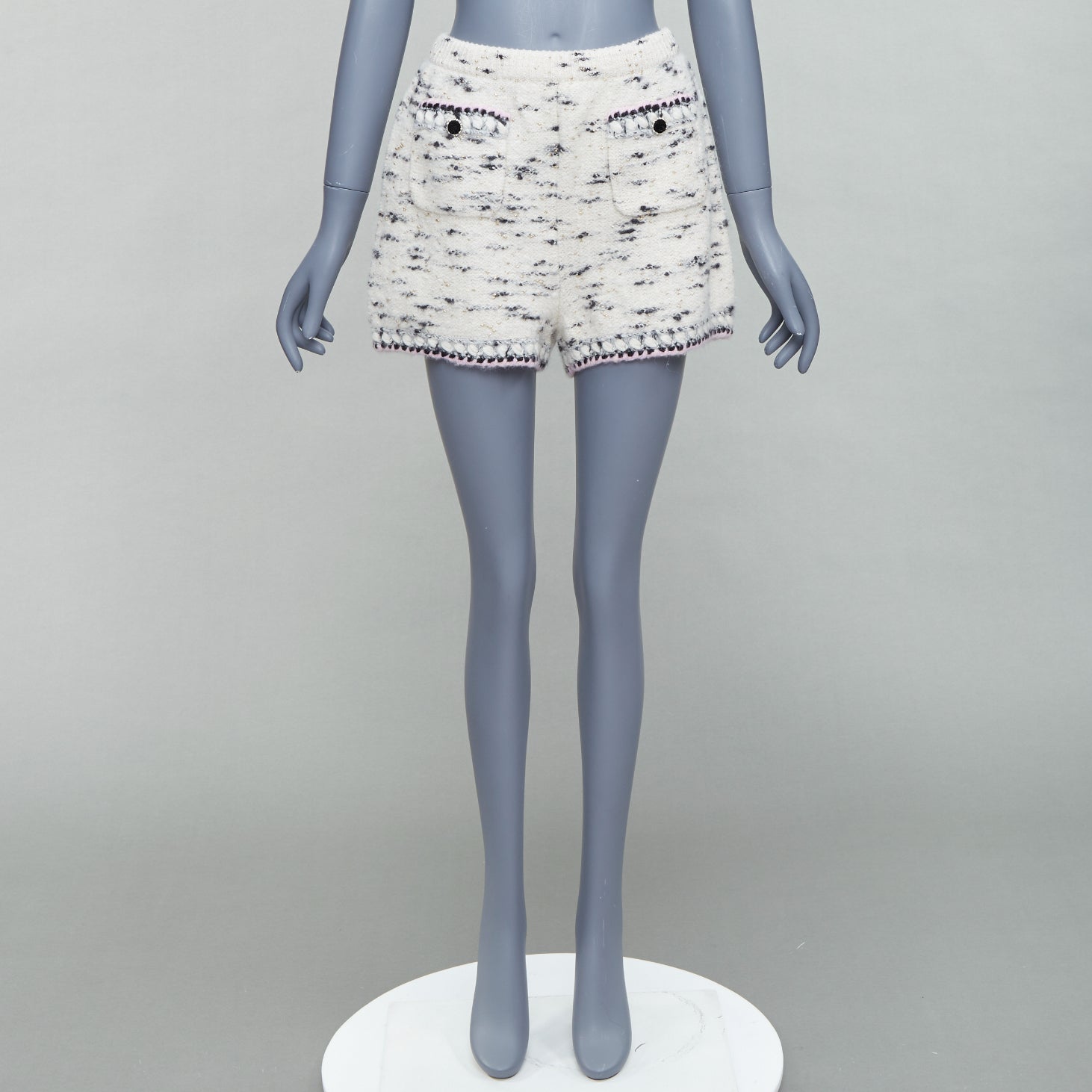 Chanel Tweed Knit Shorts - Image 12