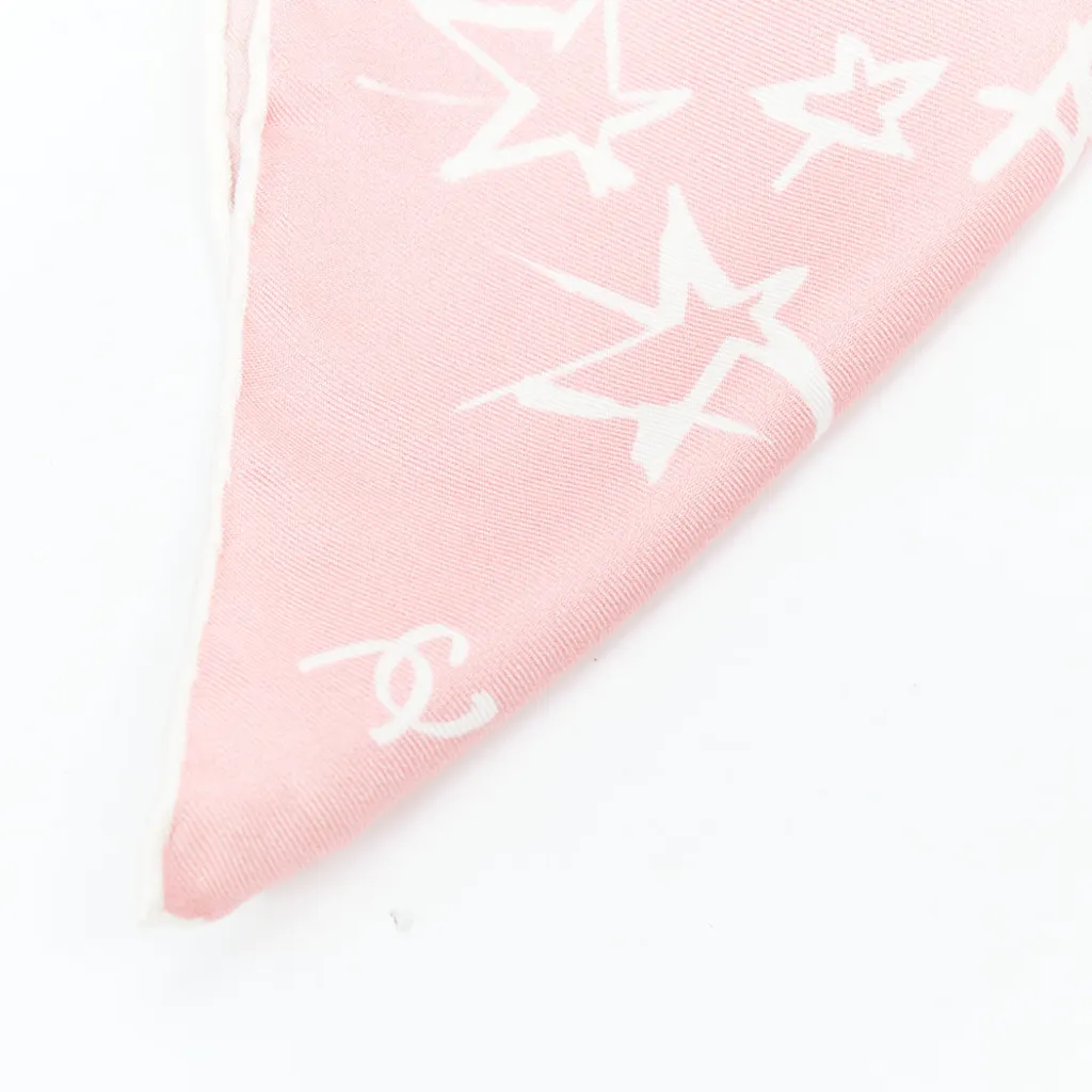 Chanel Silk Star Scrunchie Pink Very good - Inside View