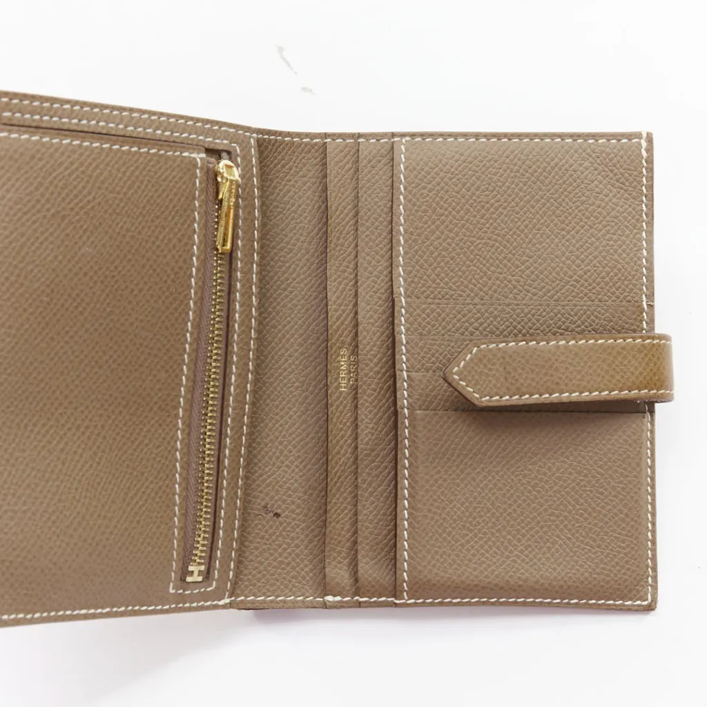 Hermès Bearn Compact Brown Leather Good - Back View