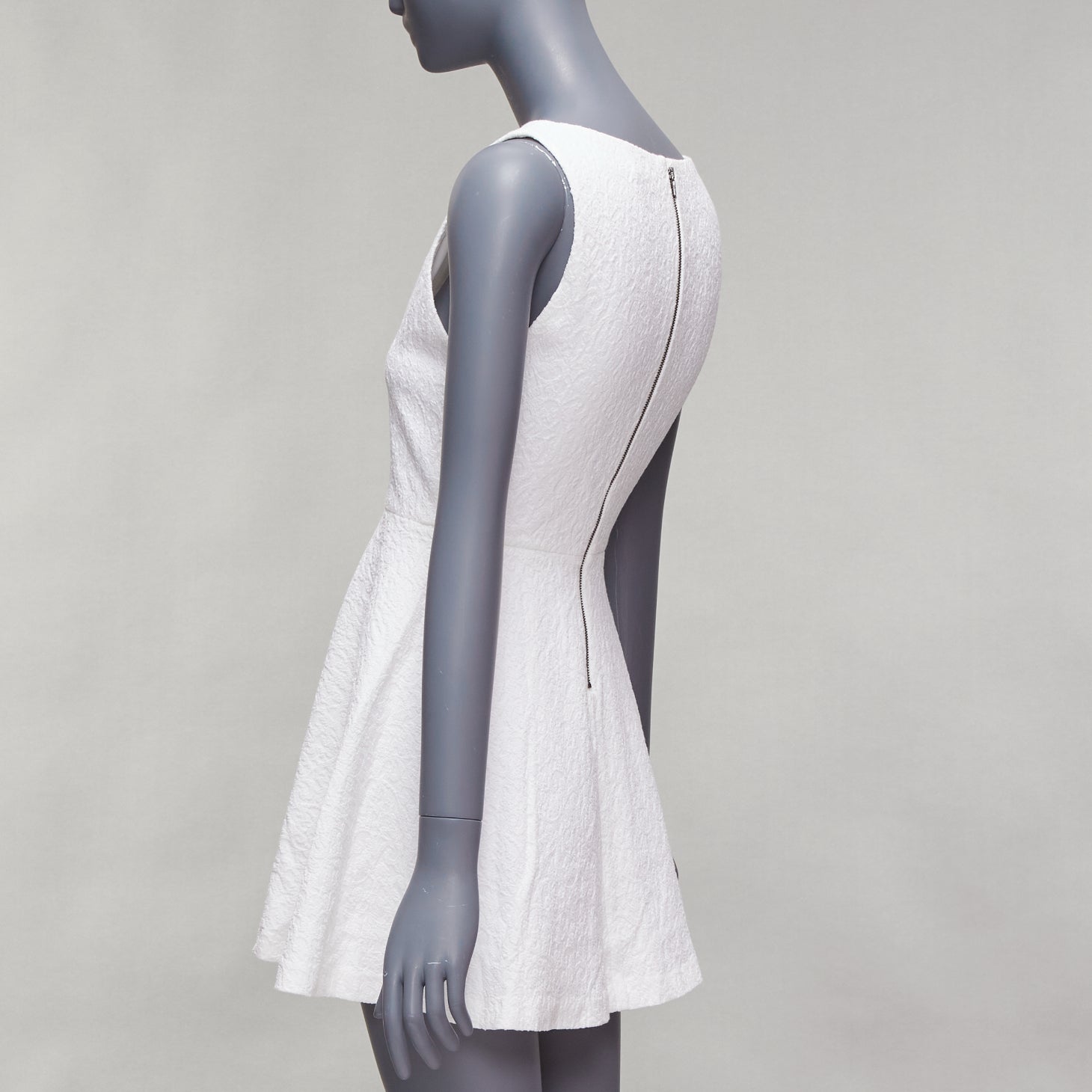 Alice & Olivia Baroque Jacquard Dress - Detail 1