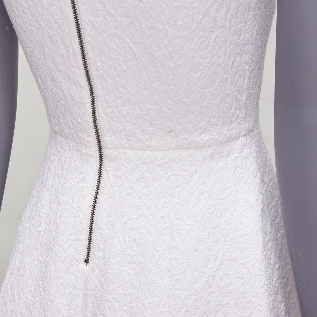 Alice & Olivia Baroque Jacquard Dress - Detail 2