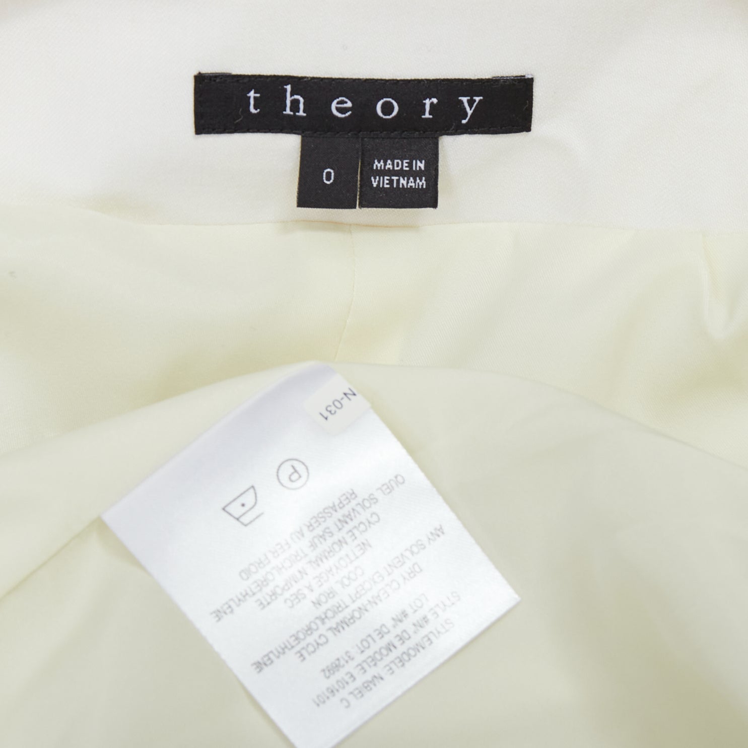 Theory Cream Cropped Tux Blazer - Image 10