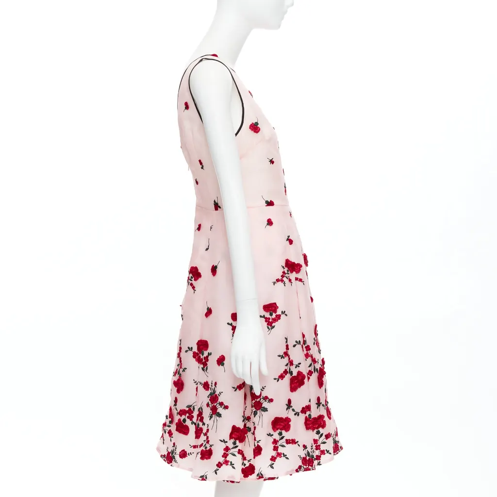 Oscar De La Renta Carnation Rose Dress Pink Silk Never worn - Model View