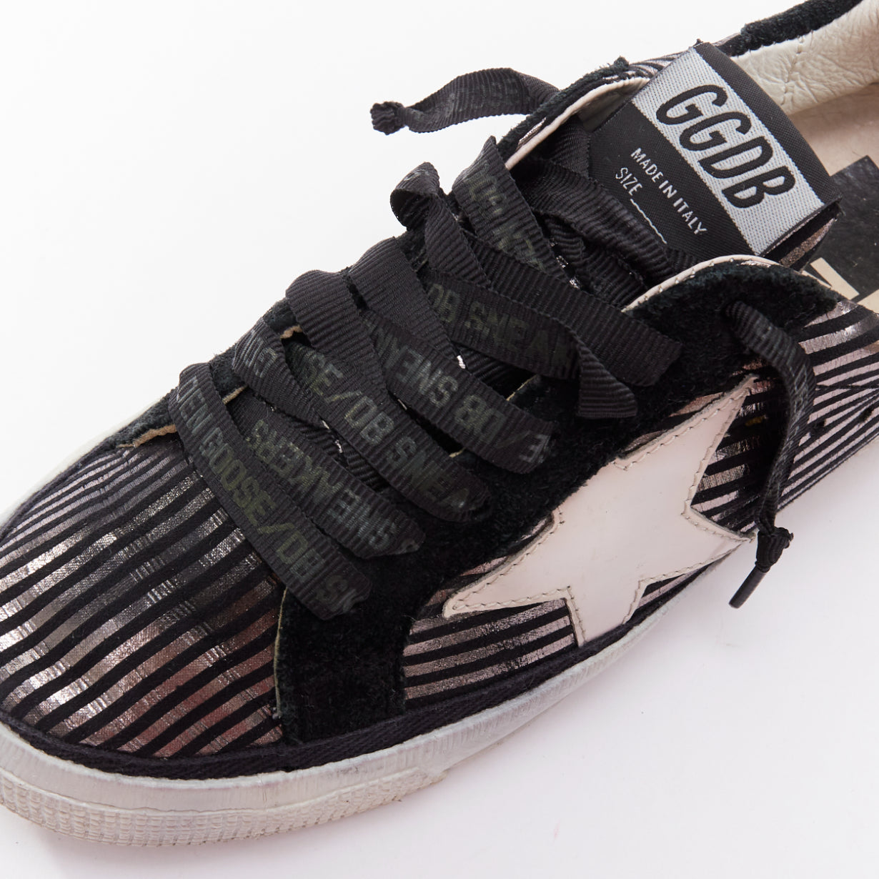 Golden Goose Fancy - Detail 2