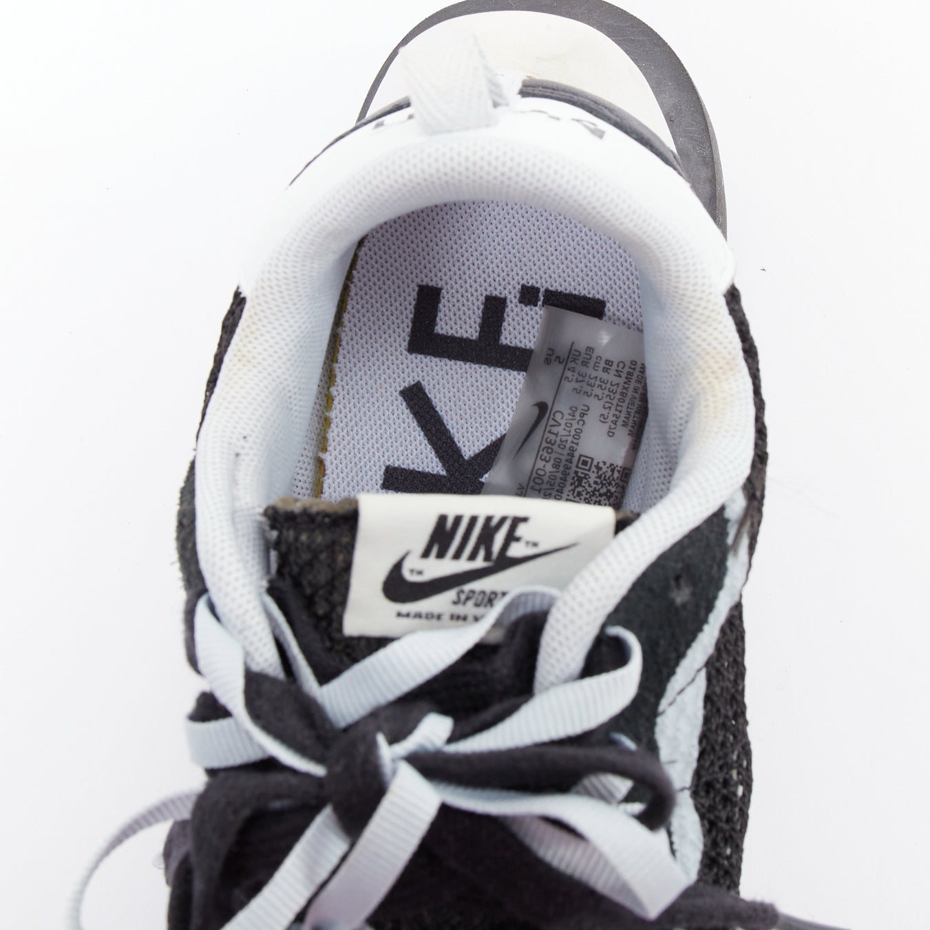 Nike Sacao VapourWaffle CV1363-001 - Image 11