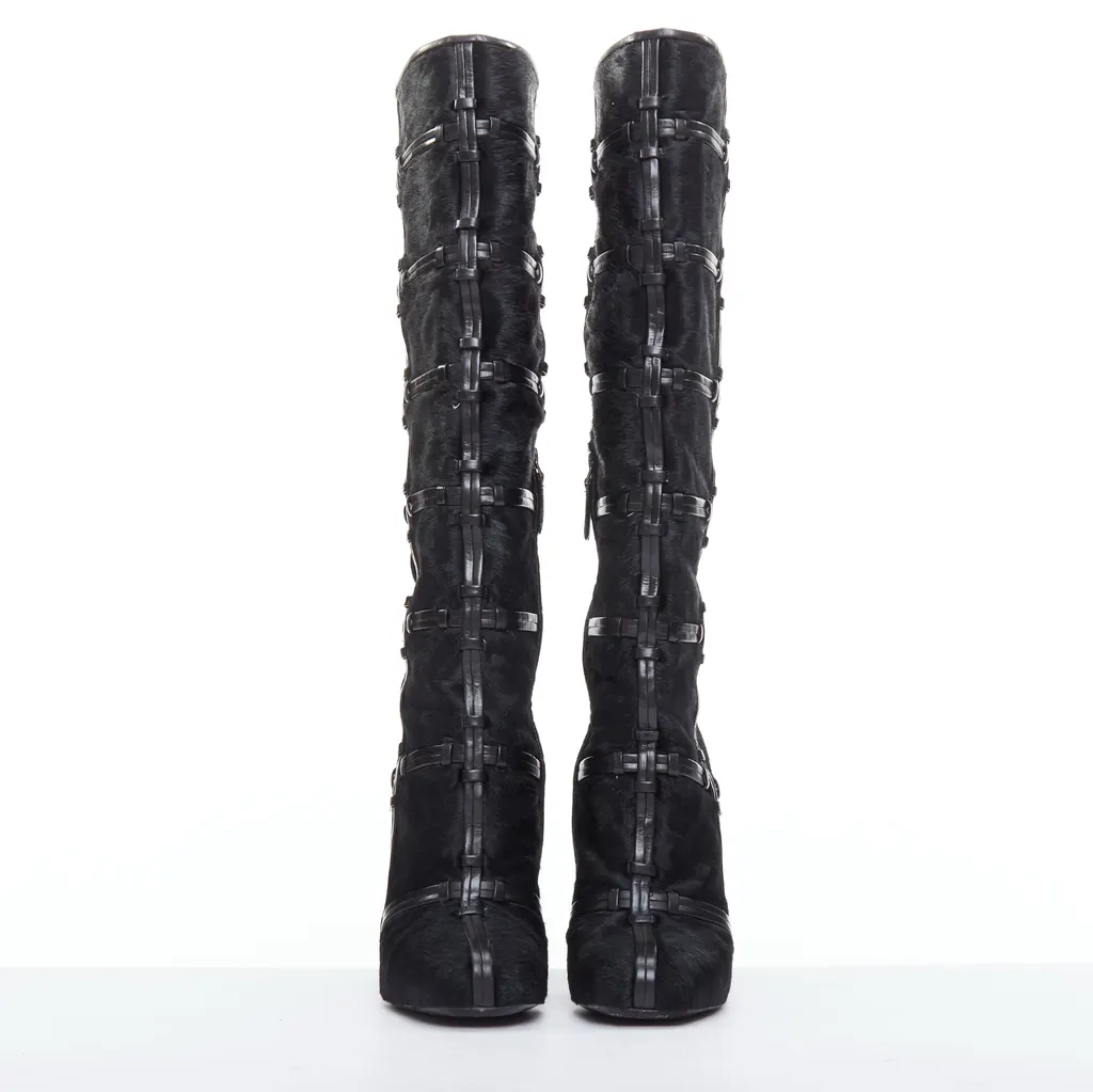 Tom Ford Silver Block Heel Boots Black Leather Never worn - Inside View