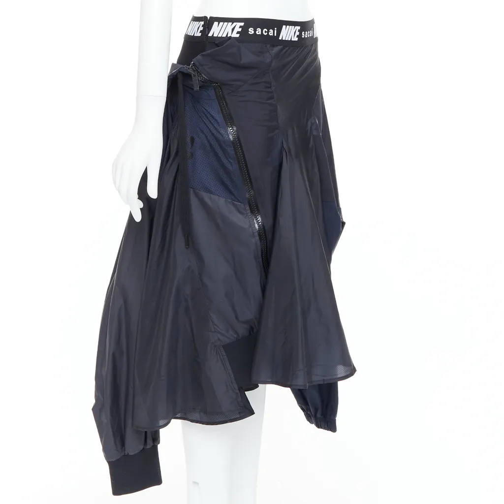 Sacai Windbreaker Skirt Black Polyester Never worn, with tag - Inside View
