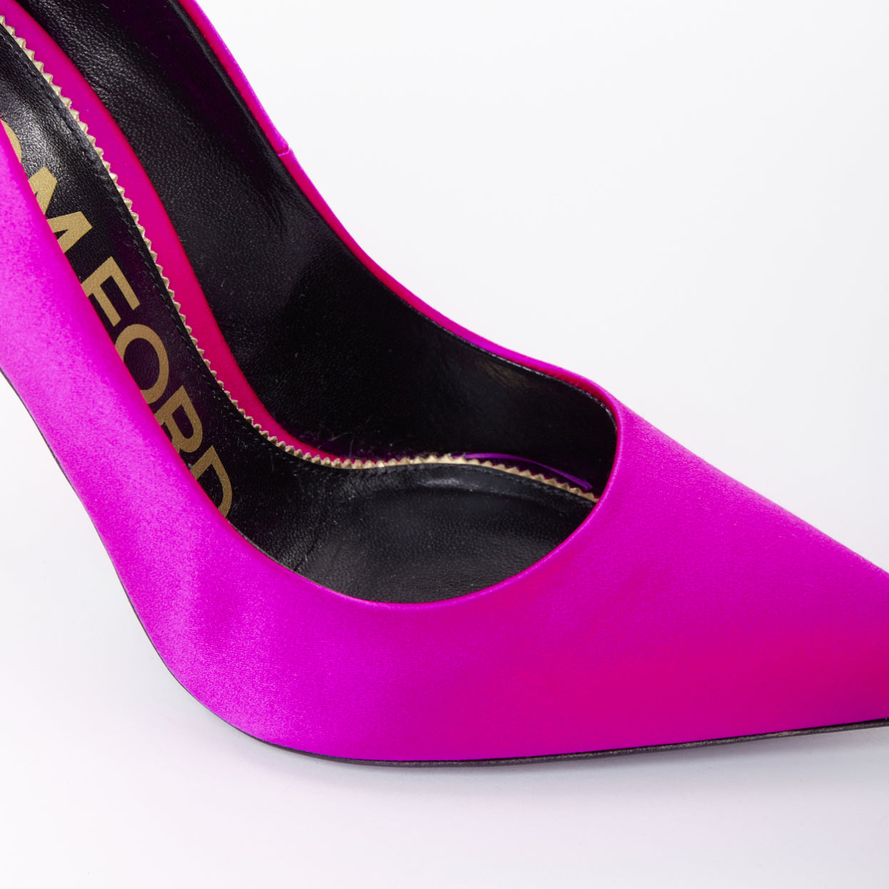 Tom Ford Pink Satin Pumps - Detail 2