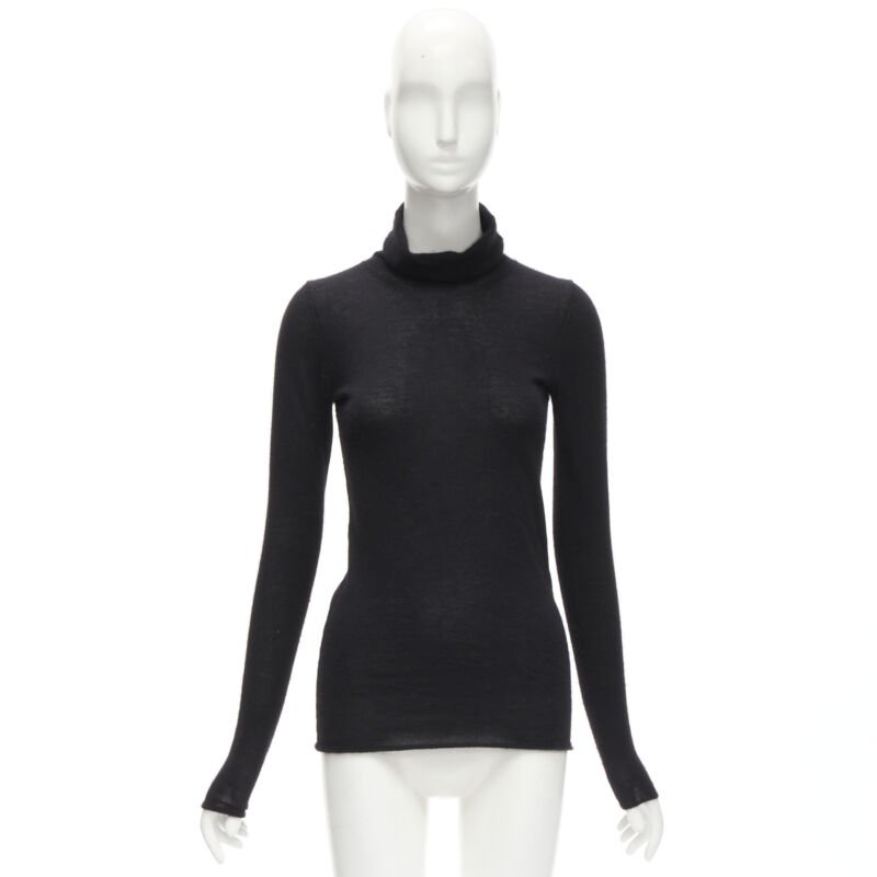 Club Monaco Italian Cashmere Sweater - Image 12