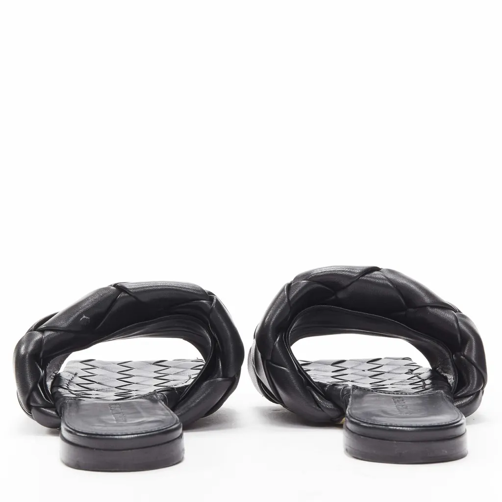 Bottega Veneta Lido Black Leather Never worn - Model View