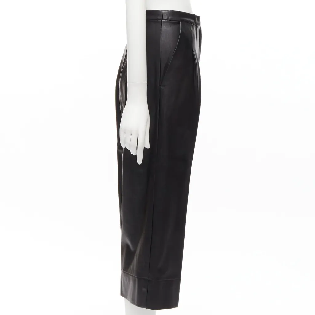 Heidi Merrick Pinstripe Boxer Shorts Black Leather Very good - Model View