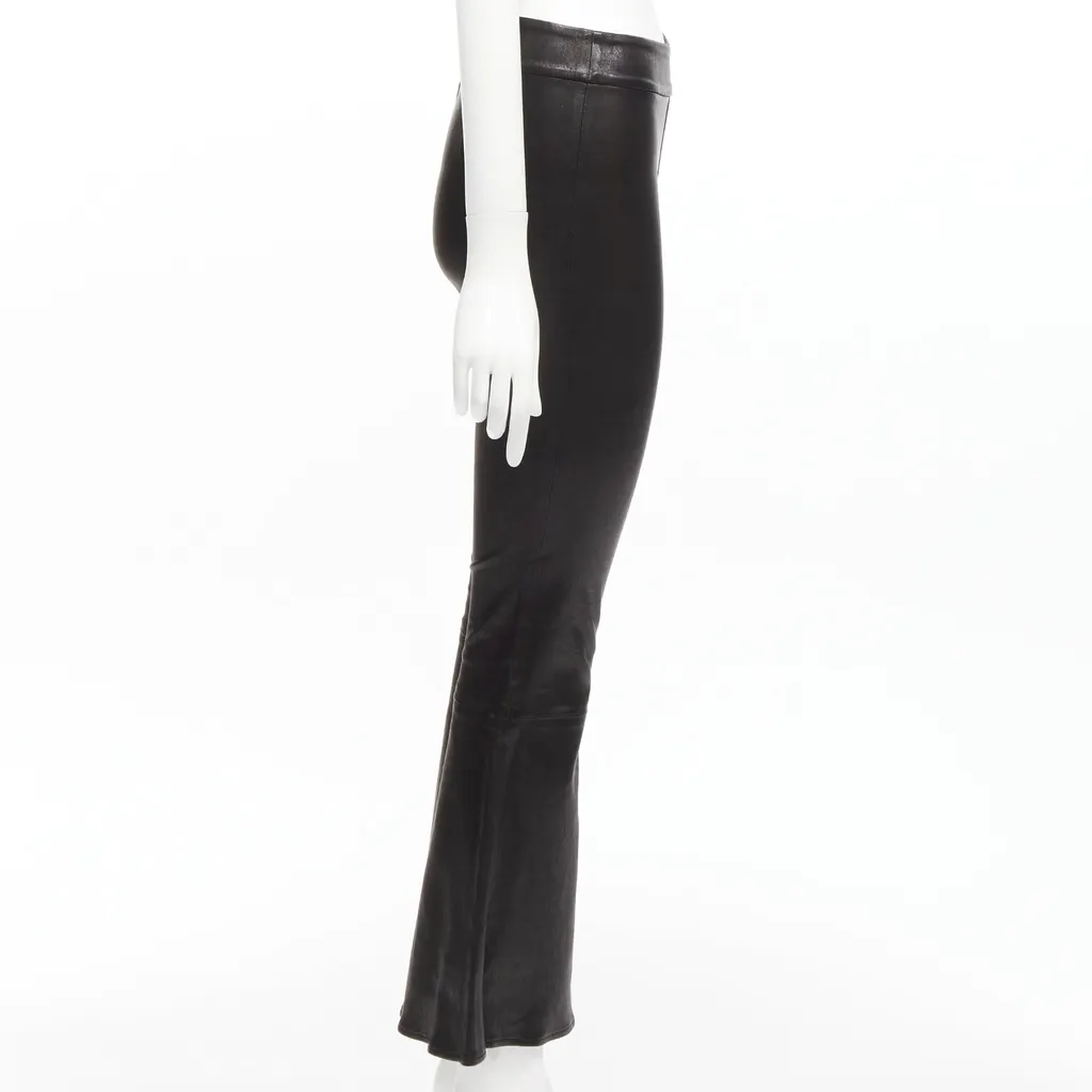 Frame Lambskin Cropped Pants Black Leather Very good - Model View