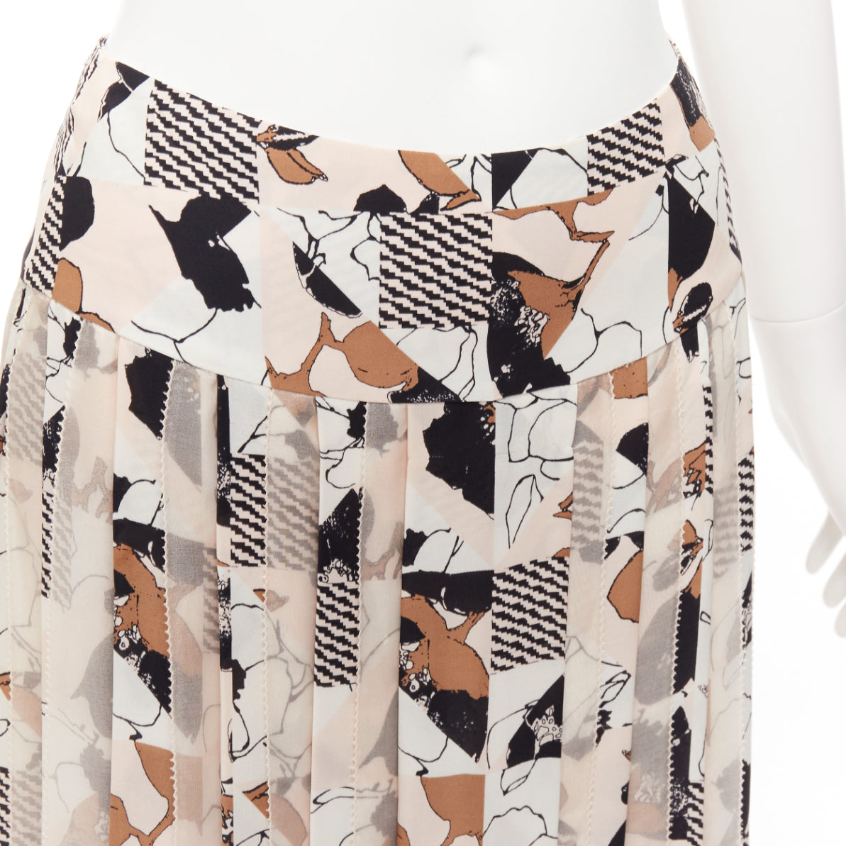 Oscar De La Renta Geometric Pleated Skirt - Detail 2
