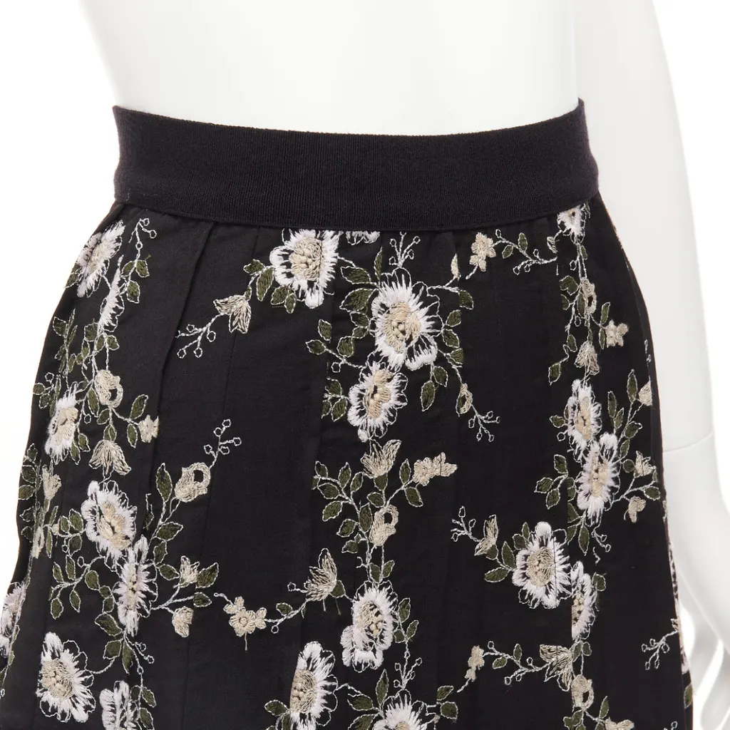 Giambattista Valli Floral Wool Skirt Black Wool Never worn - Back View