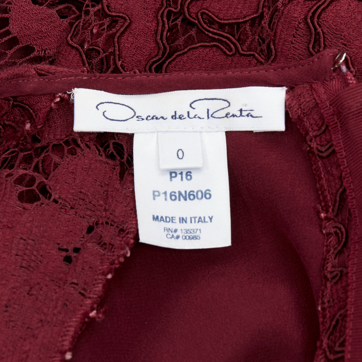 Oscar De La Renta Lace Fit Dress - Image 10