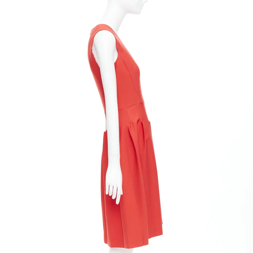 Bottega Veneta 3D Pleated Dress Red Wool Never worn - Model View