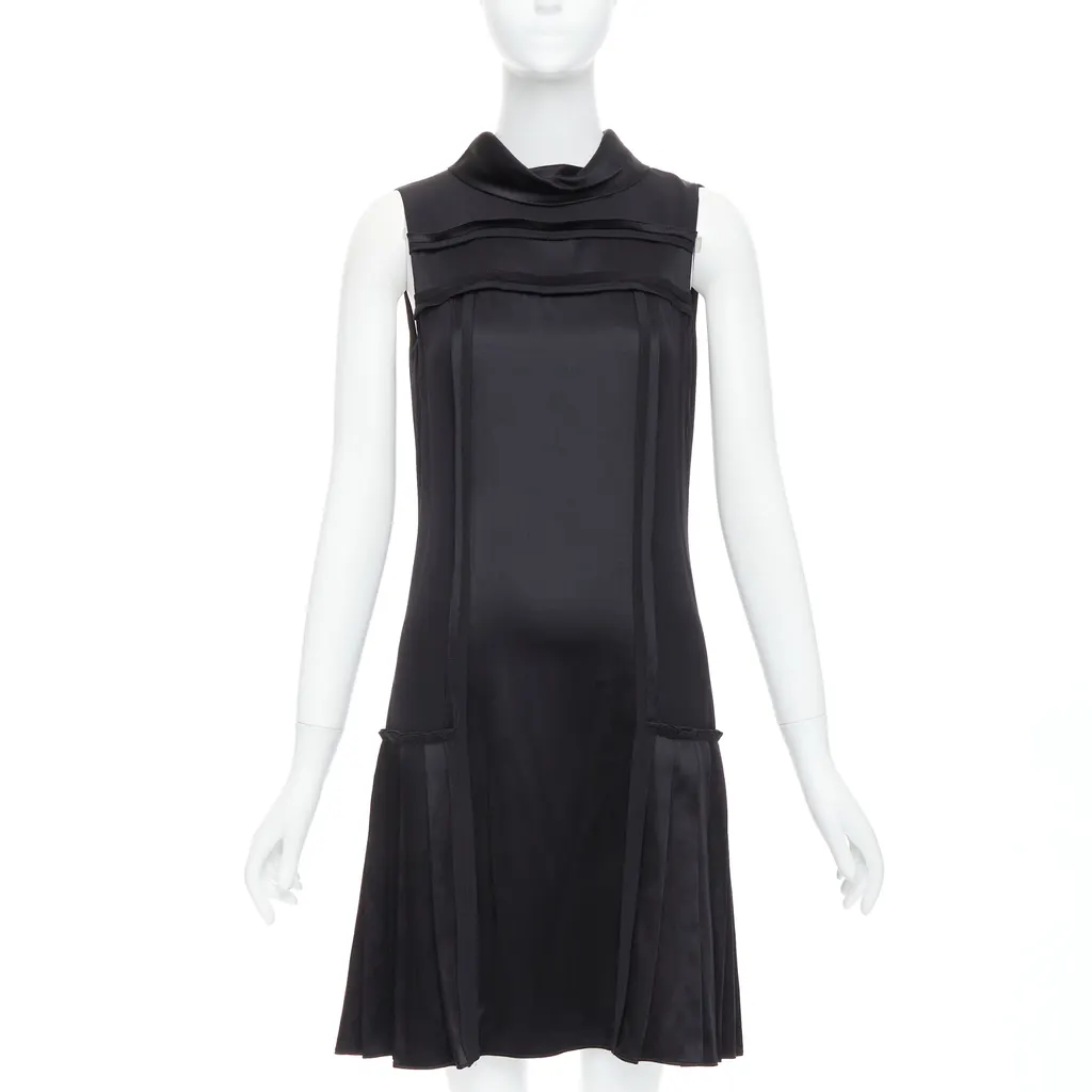 Oscar De La Renta Foldover Collar Dress Black Silk Very good - Front View