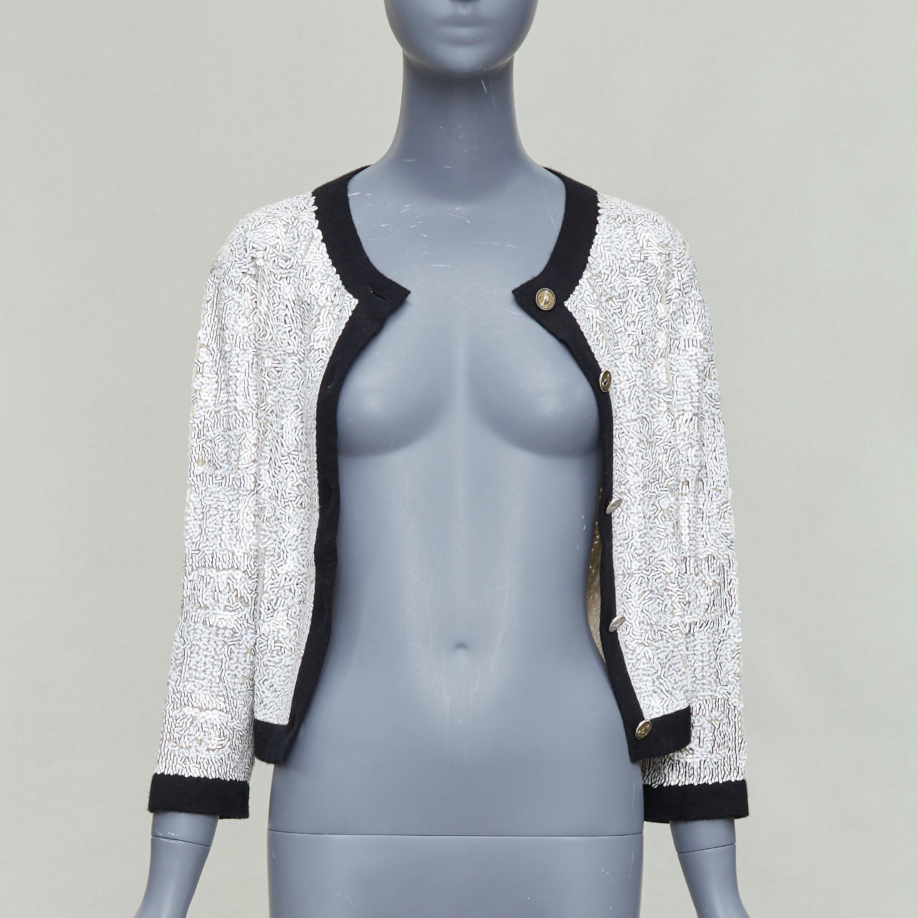 Chanel Printed Cashmere Cardigan - Image 6