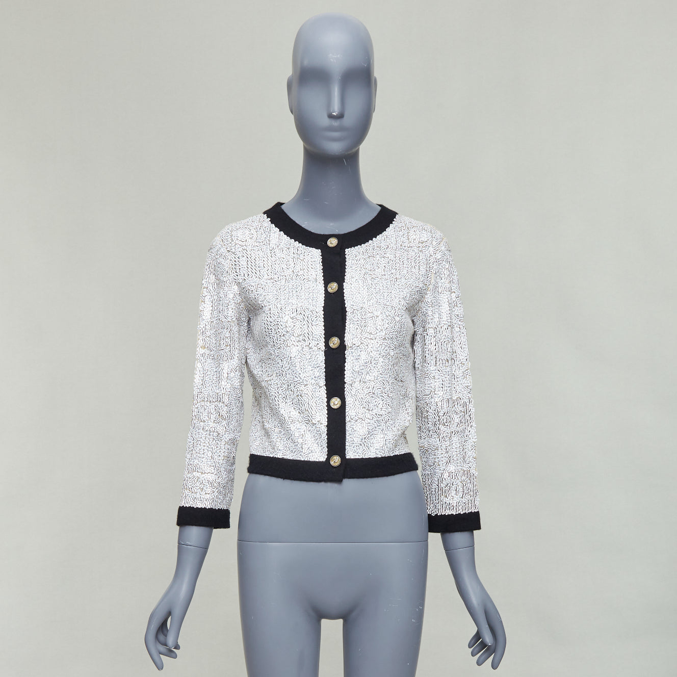 Chanel Printed Cashmere Cardigan - Image 12