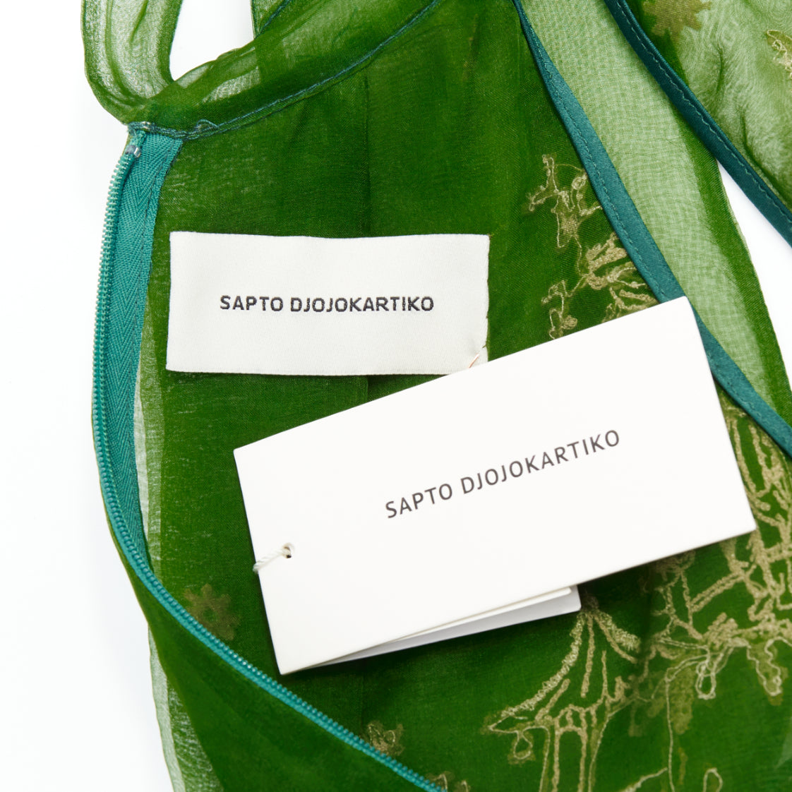 Unsigned / متعددة Embroidered Halter Top - Image 10