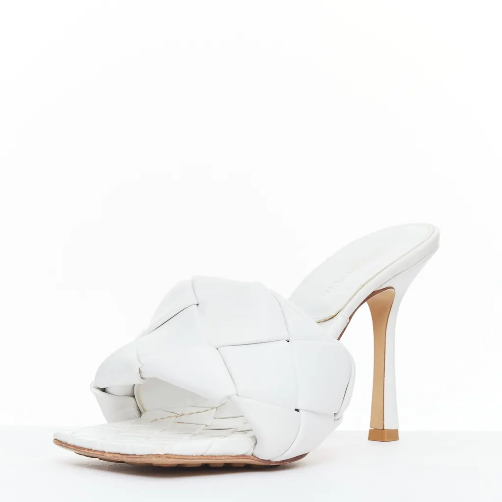 Bottega Veneta Lido White Leather Very good - Model View