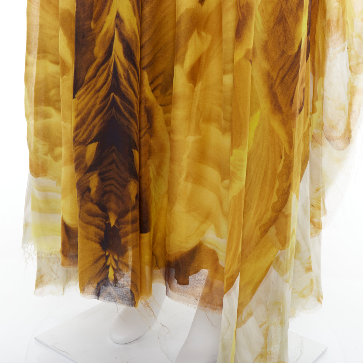 Alexander Mcqueen Embellished Kaftan Dress - Image 12