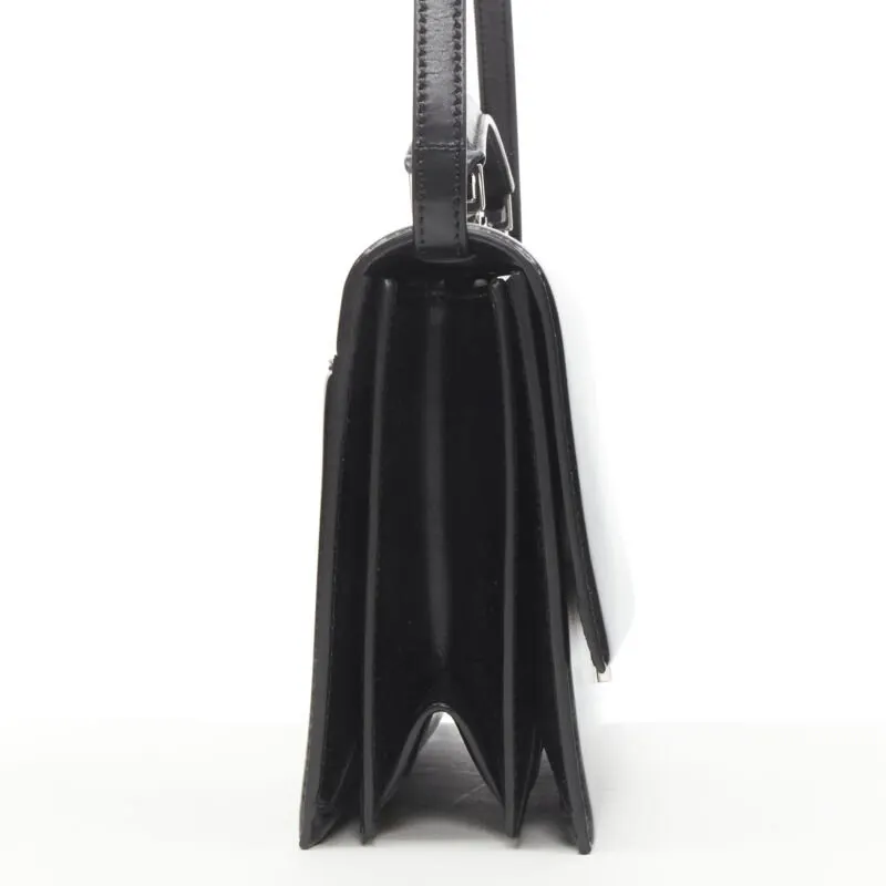 Saint Laurent Dionysus Bucket Bag Black Leather Very good - Model View