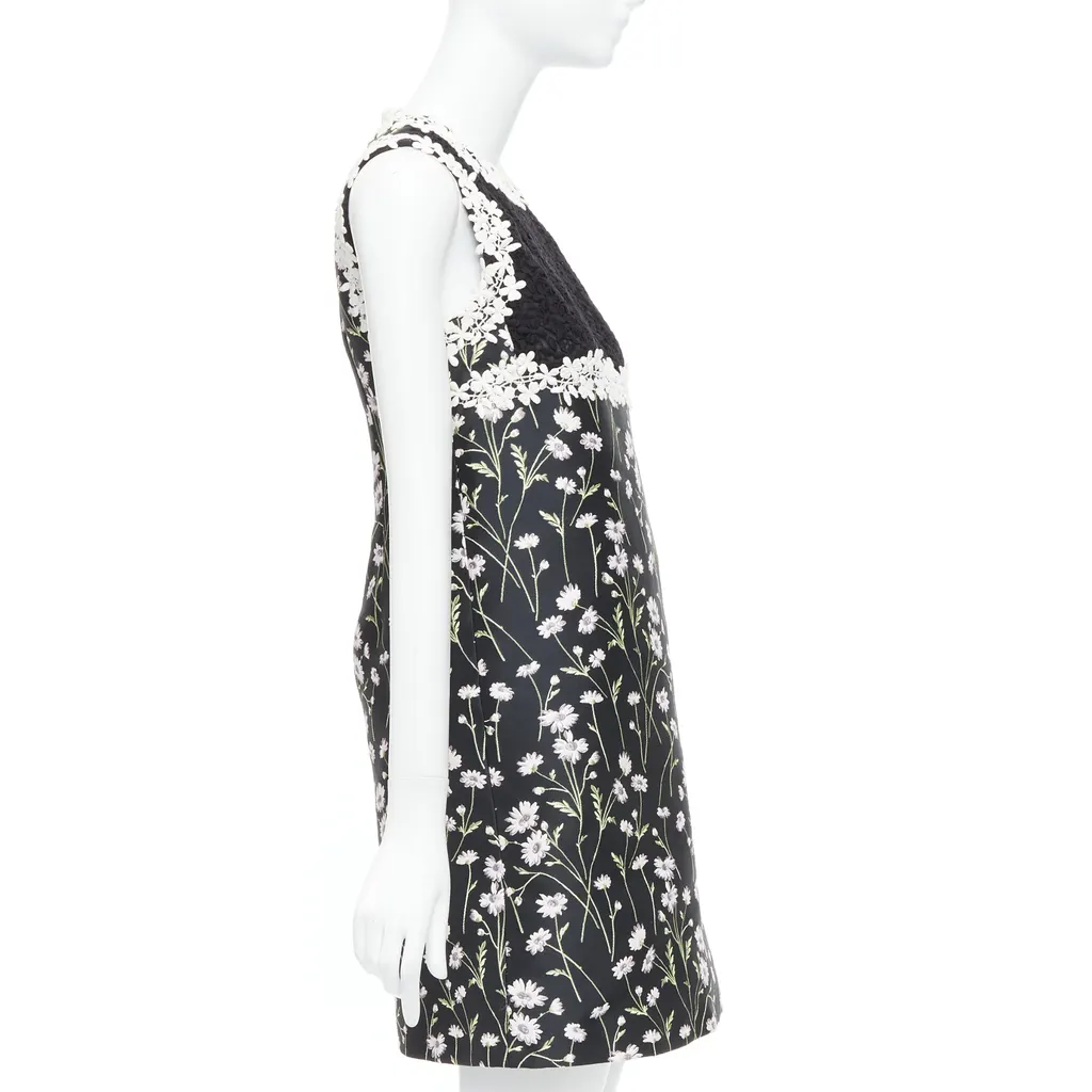 Giambattista Valli Lace Bodice Dress Black Polyester Never worn - Model View
