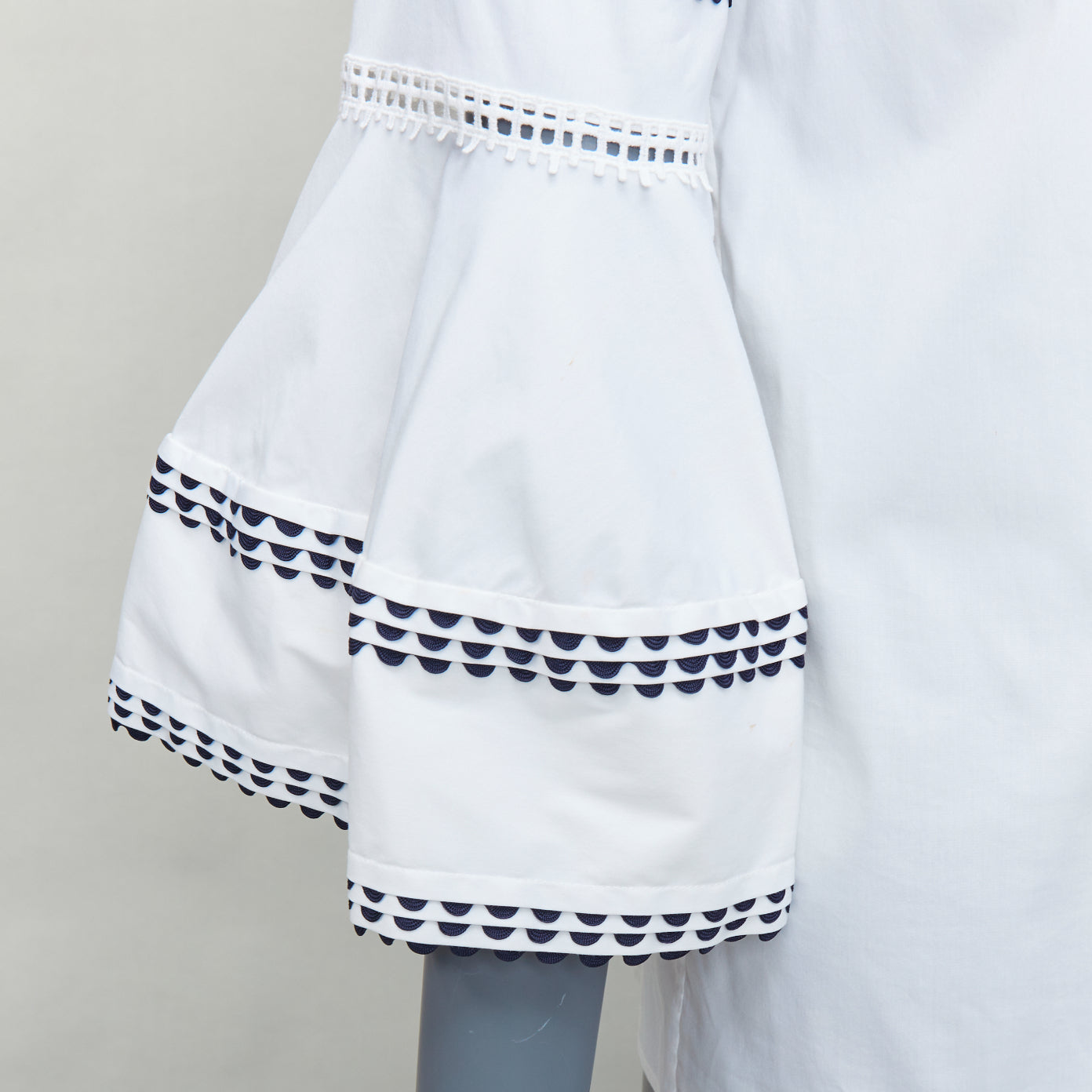 Oscar De La Renta Scallop Sleeve Top - Back view