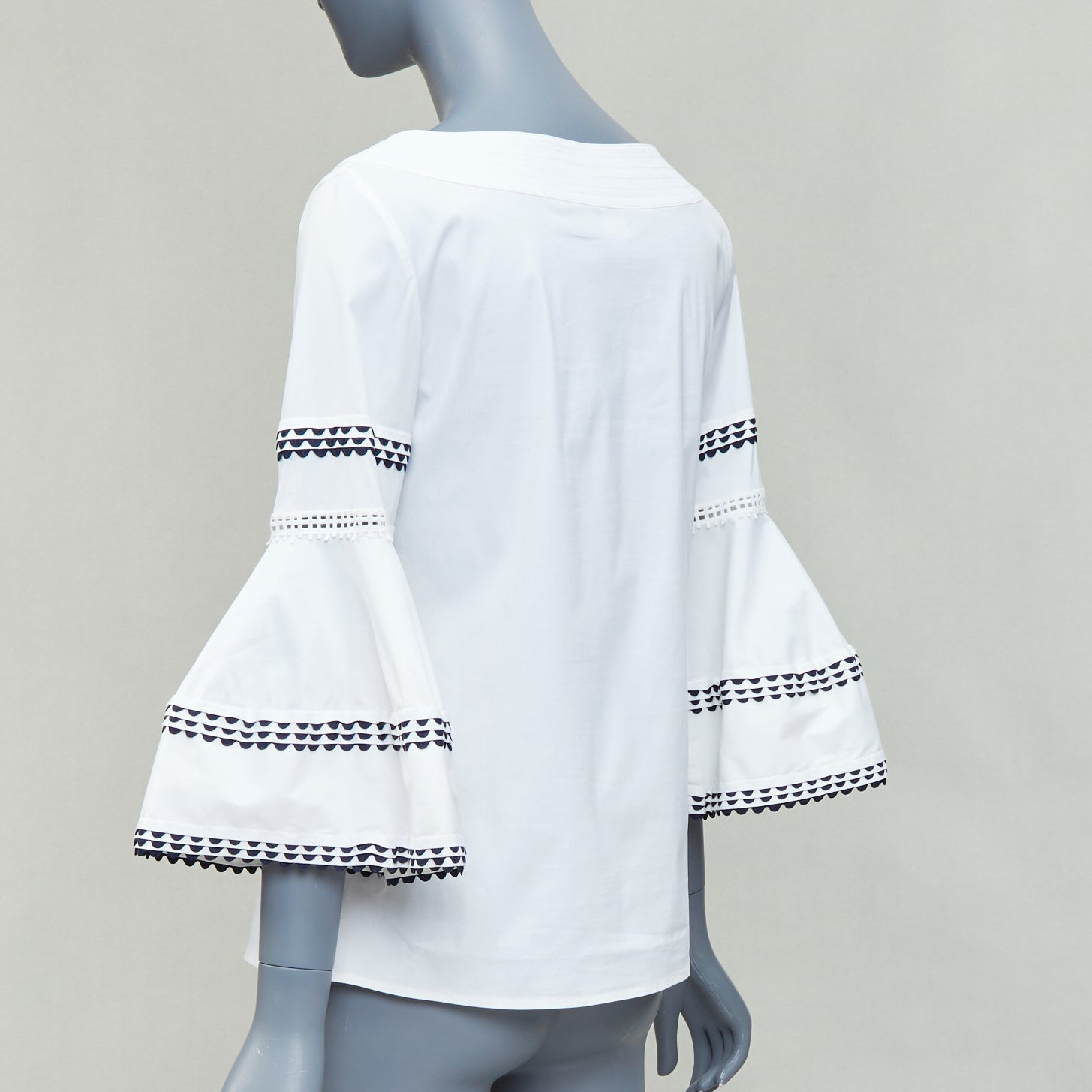 Oscar De La Renta Scallop Sleeve Top - Detail 1