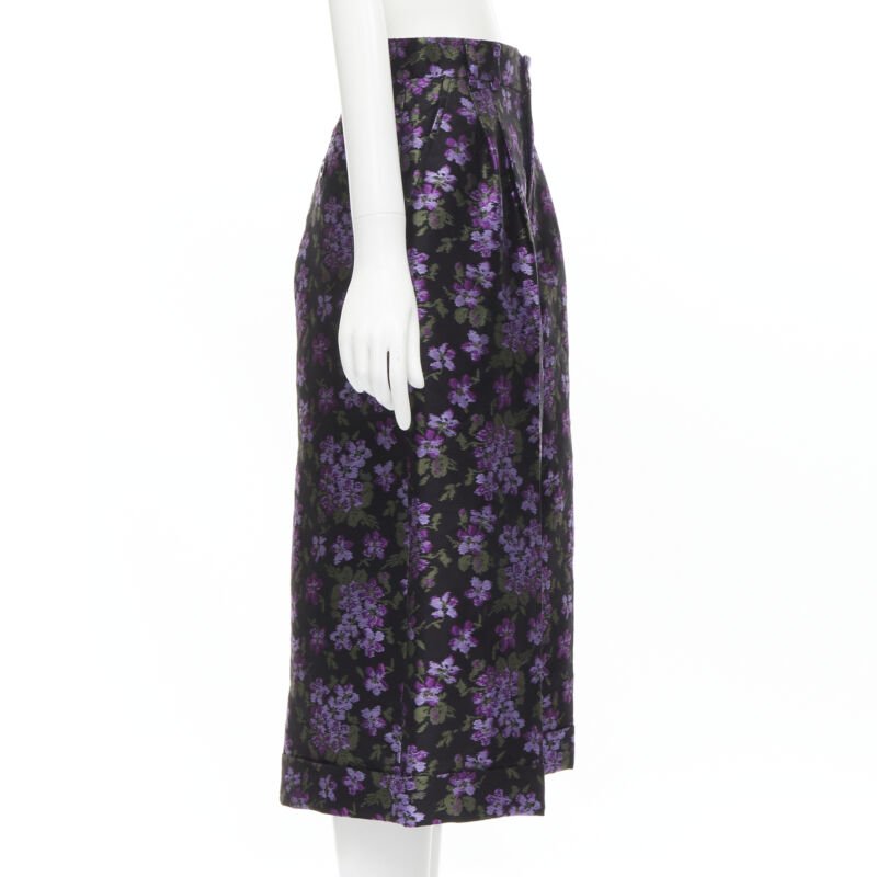 Gucci Grosgrain Pleated Shorts - 4