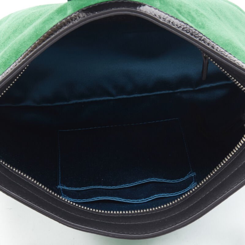 Gucci Applique Chain Bag - Image 11