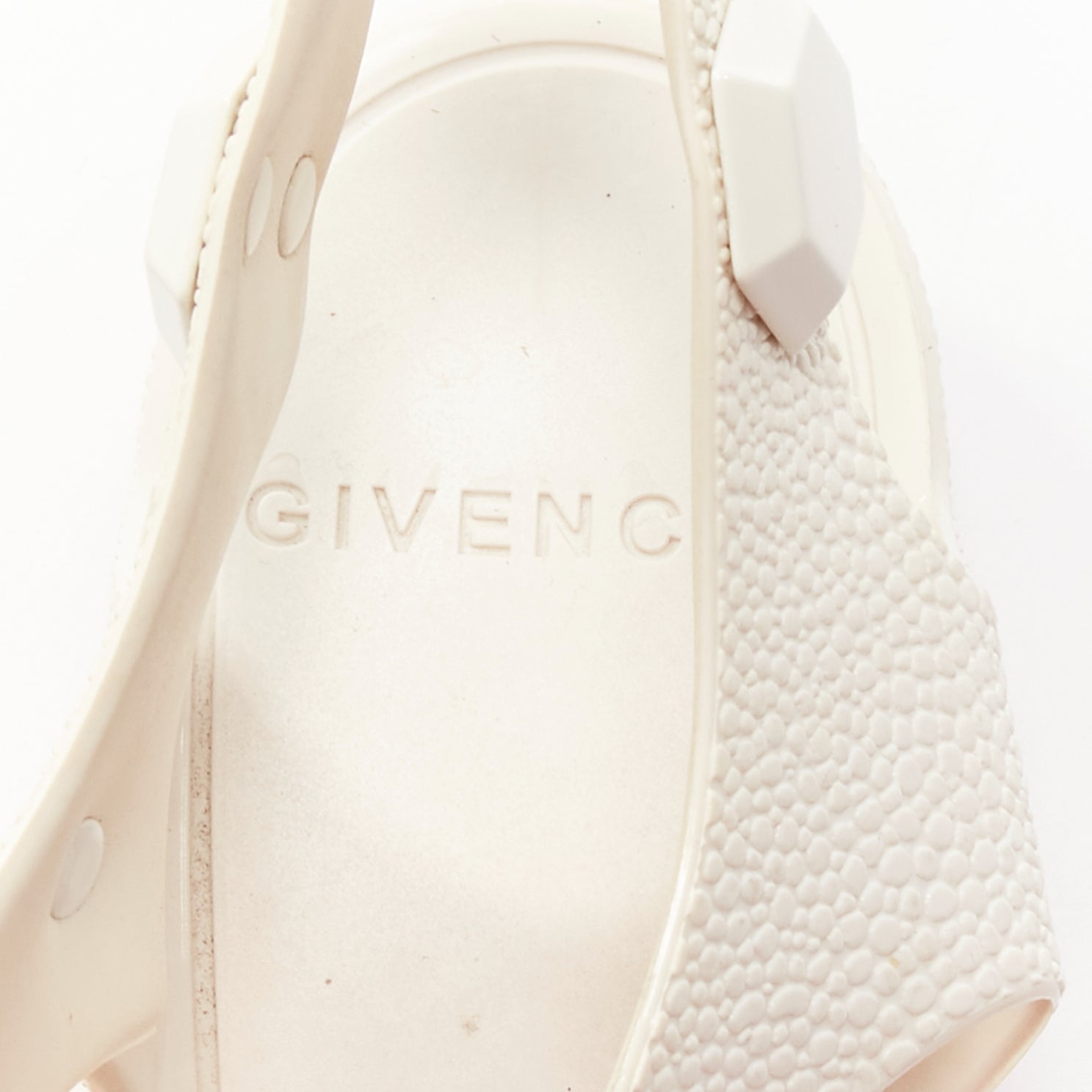 Givenchy Jelly Flat Sandals - Image 11