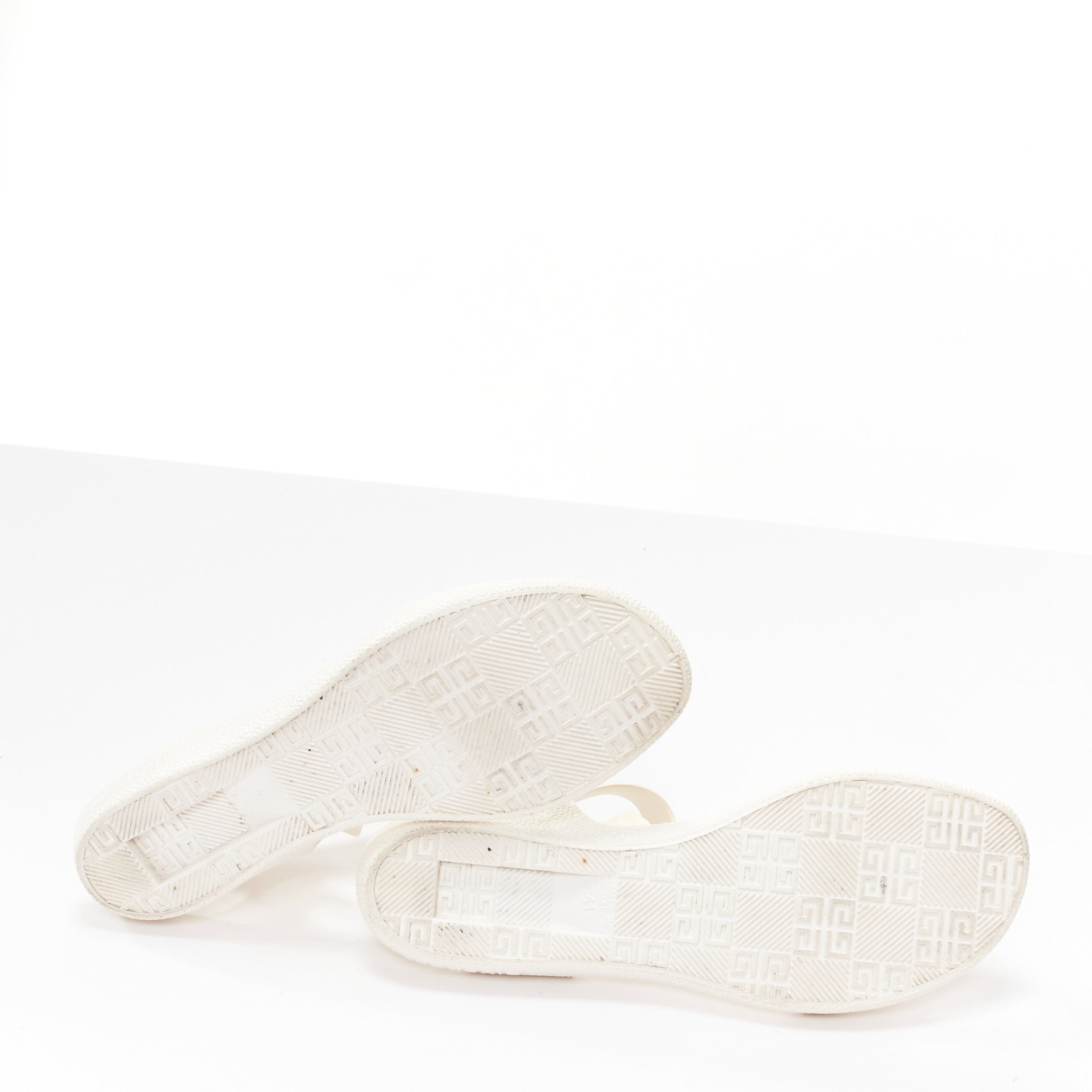 Givenchy Jelly Flat Sandals - Image 13