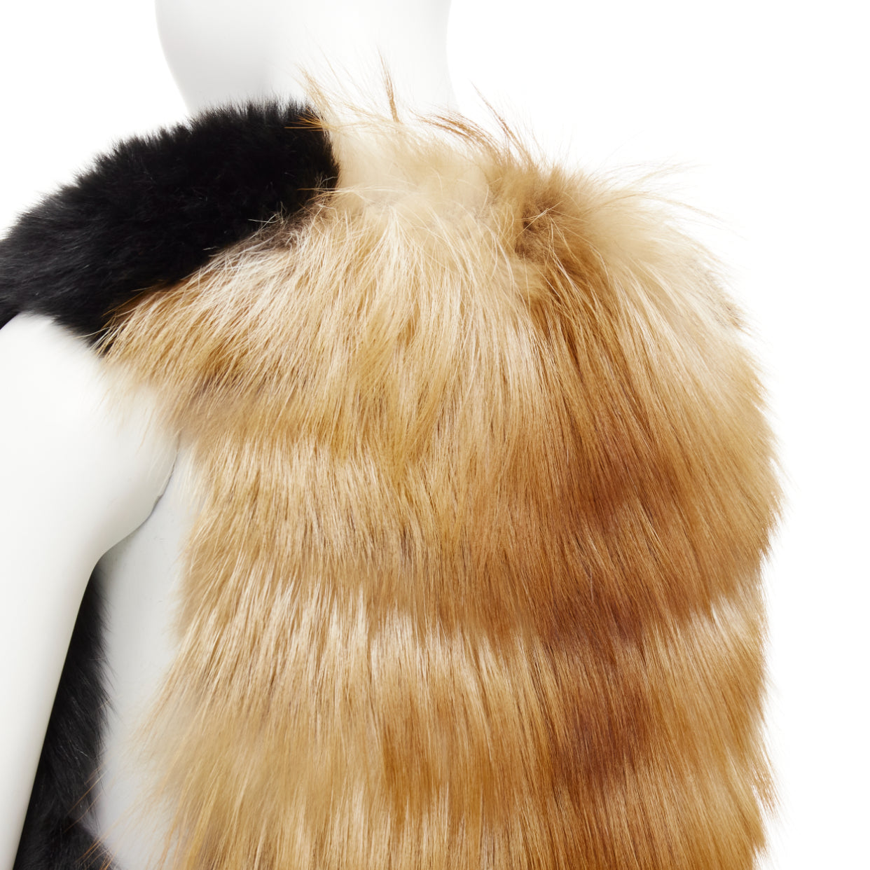 Quentin Veron Black Fur Bolero Vest - Detail 1
