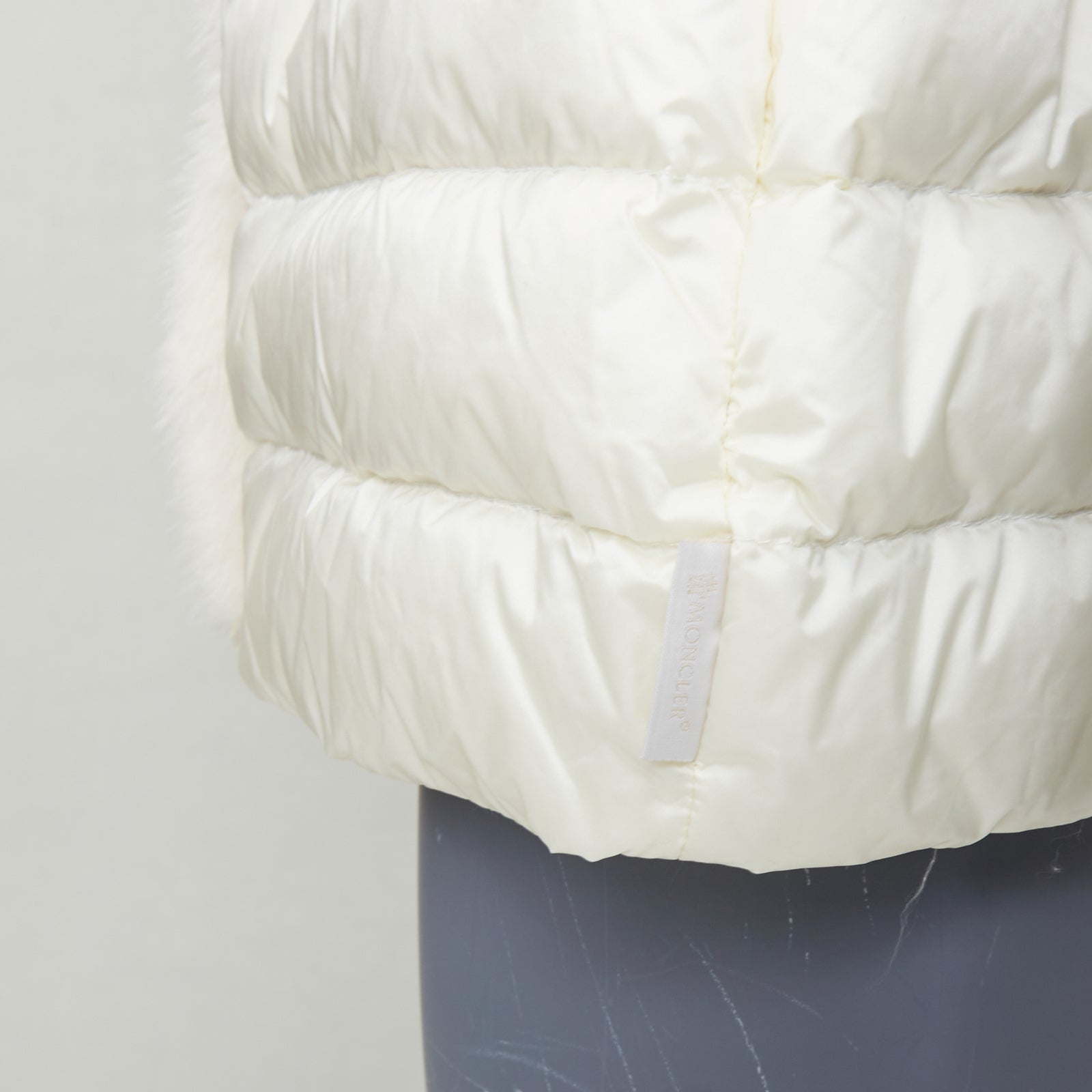 Moncler Beurre Gilet - Image 10