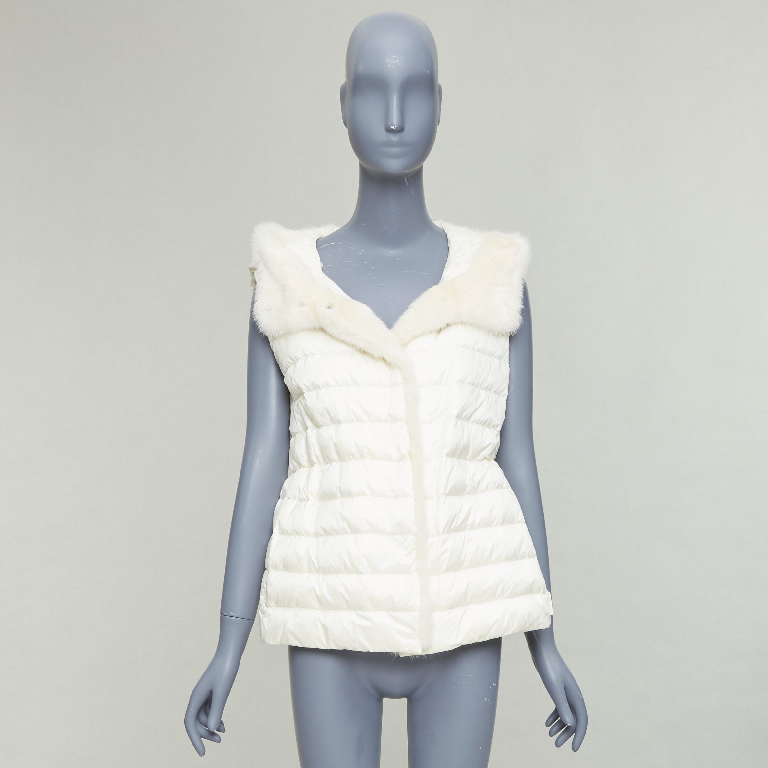 Moncler Beurre Gilet - Image 12