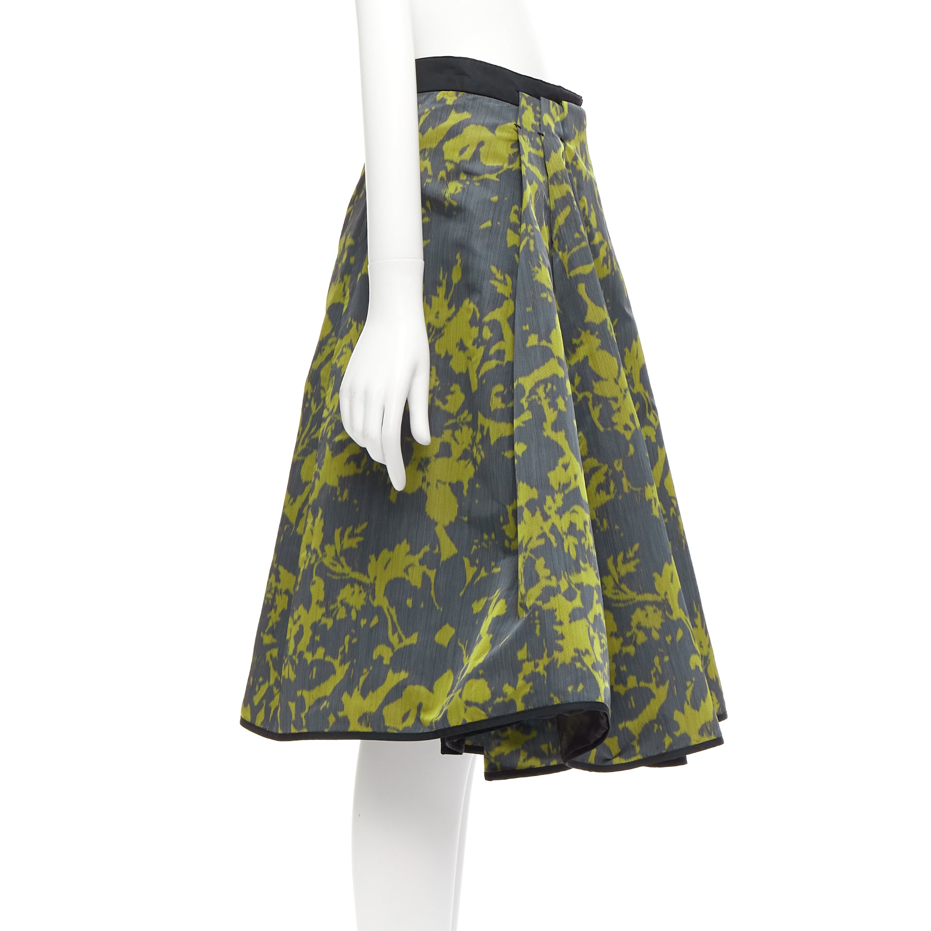 Louis Vuitton Floral Velvet Skirt - 4