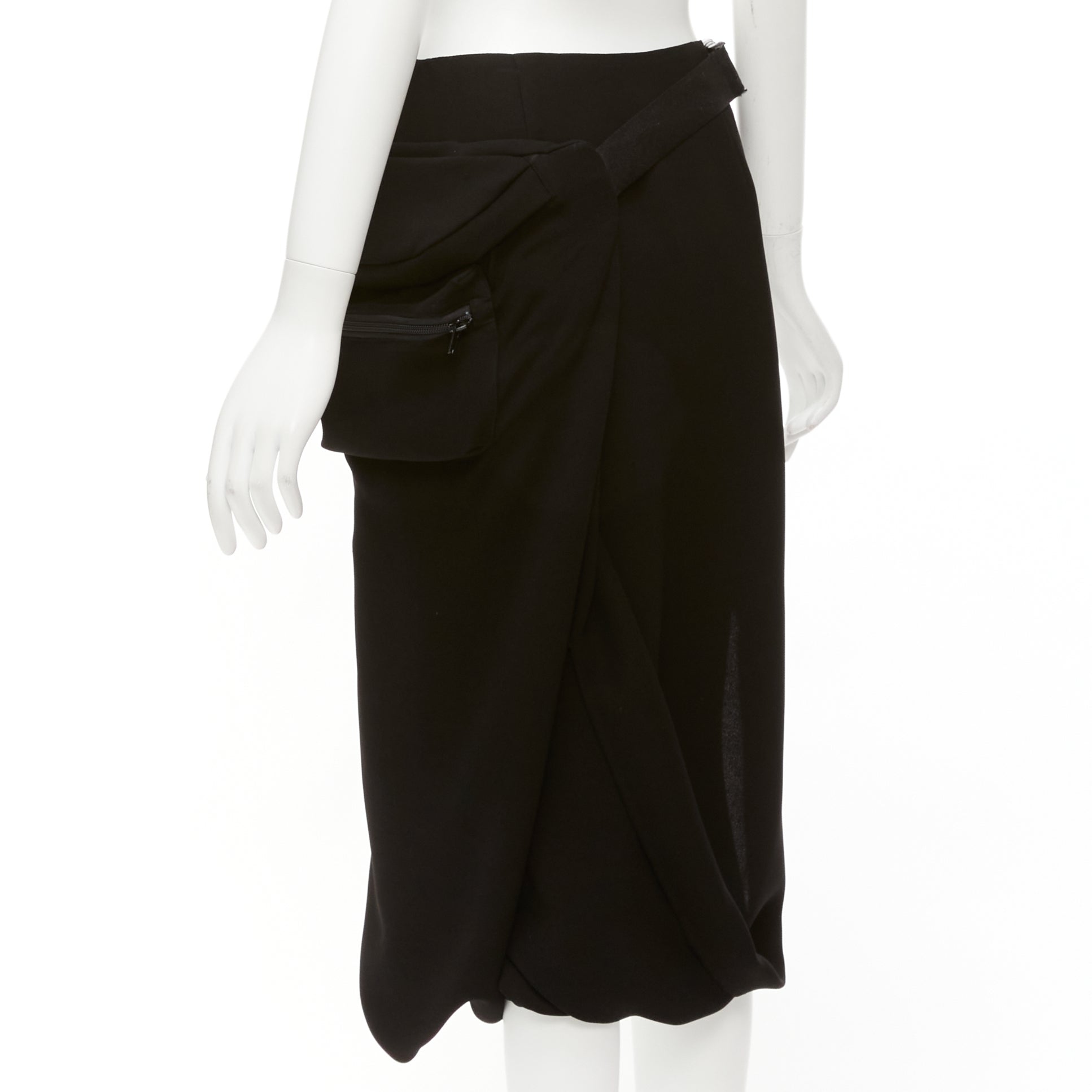 Pushbutton Belt Drape Skirt - Detail 1