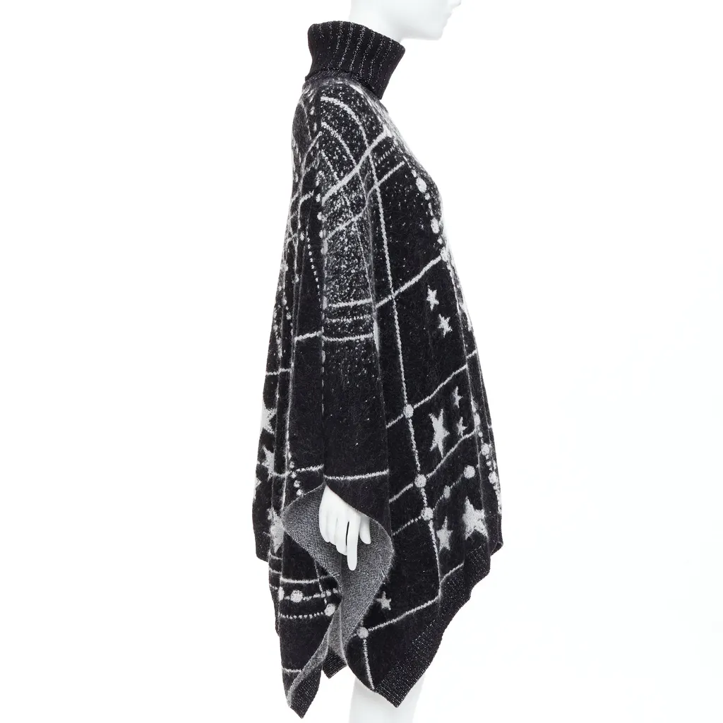 Saint Laurent Constellation Black Viscose Never worn - Model View