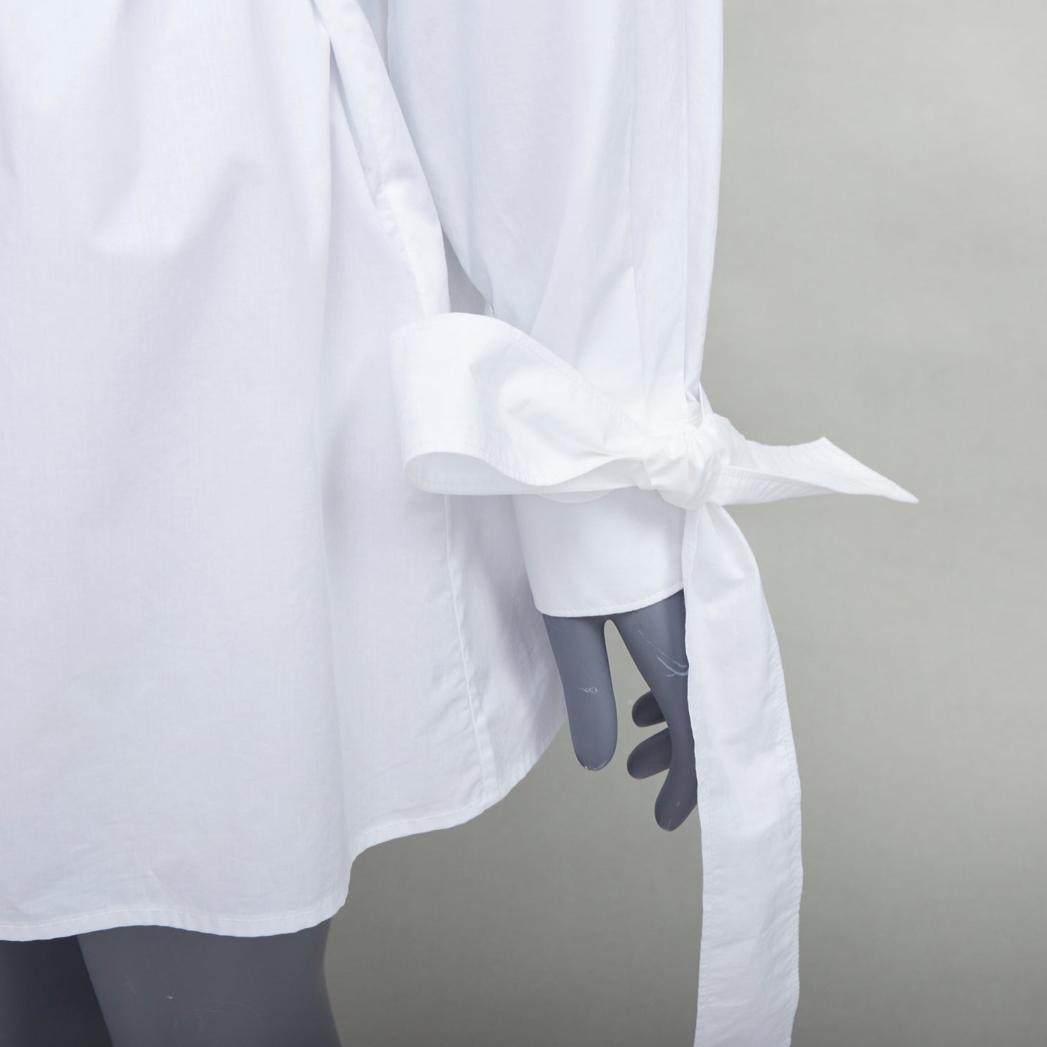 Kimhekim NG Belted - Back view