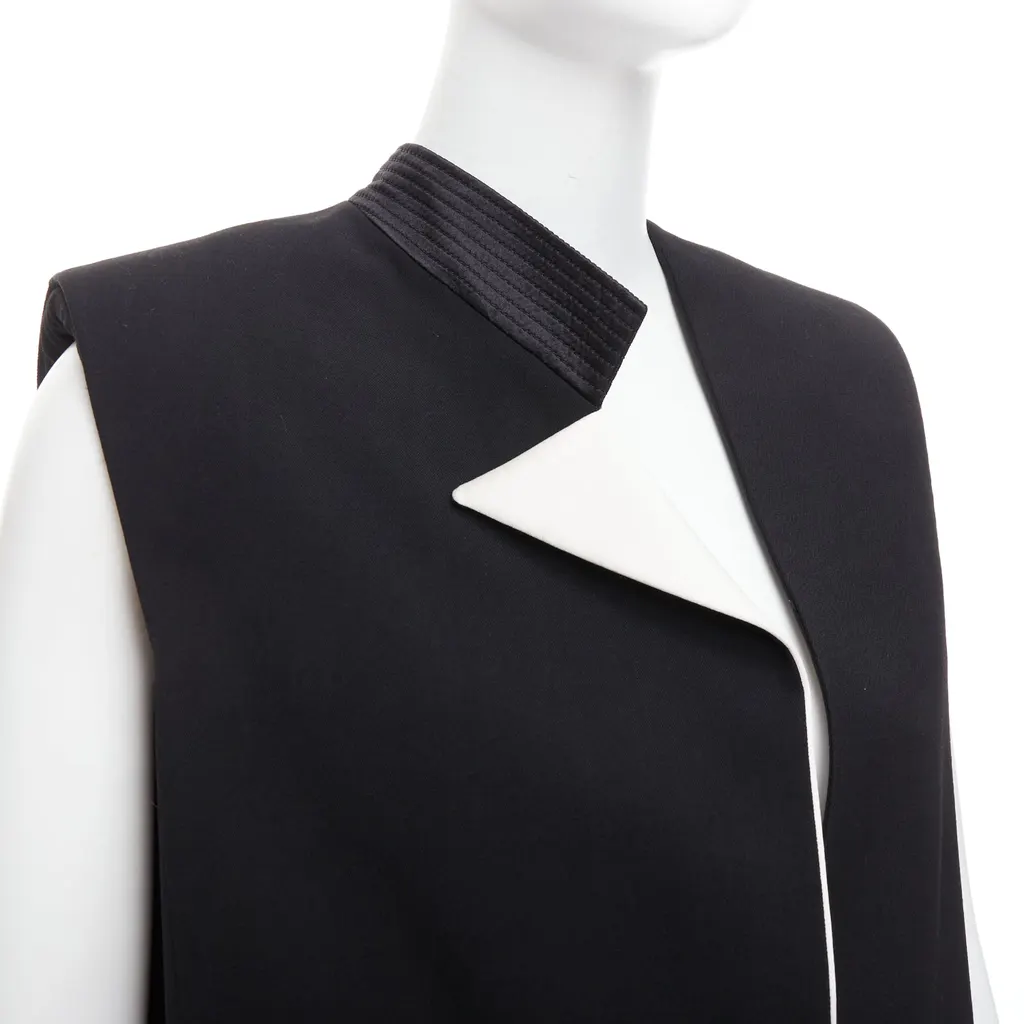 Lanvin Black Padded Boxy Vest Black Wool Never worn - Back View