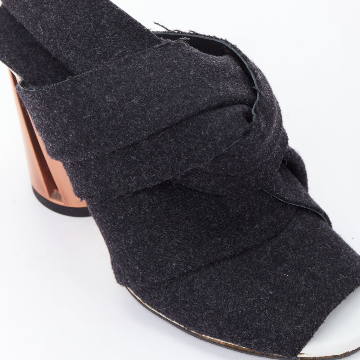 Proenza Schouler Bow Metallic Mules - Detail 2