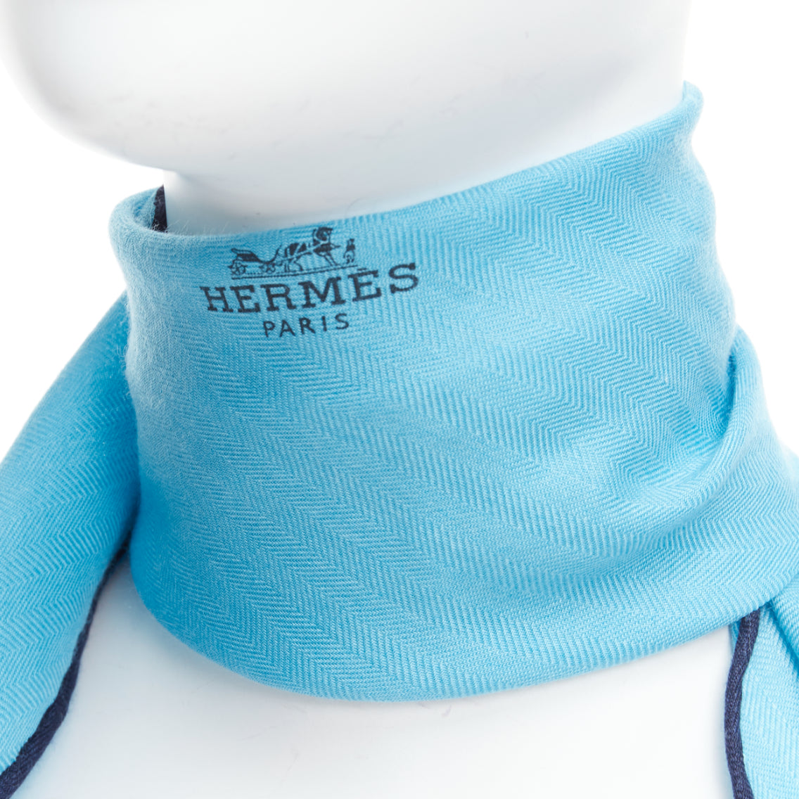 Hermès Infinity Circle Scarf - Back view