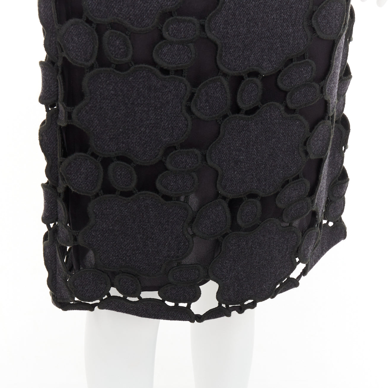 Miu Miu Cloud Embroidery Skirt - Detail 2